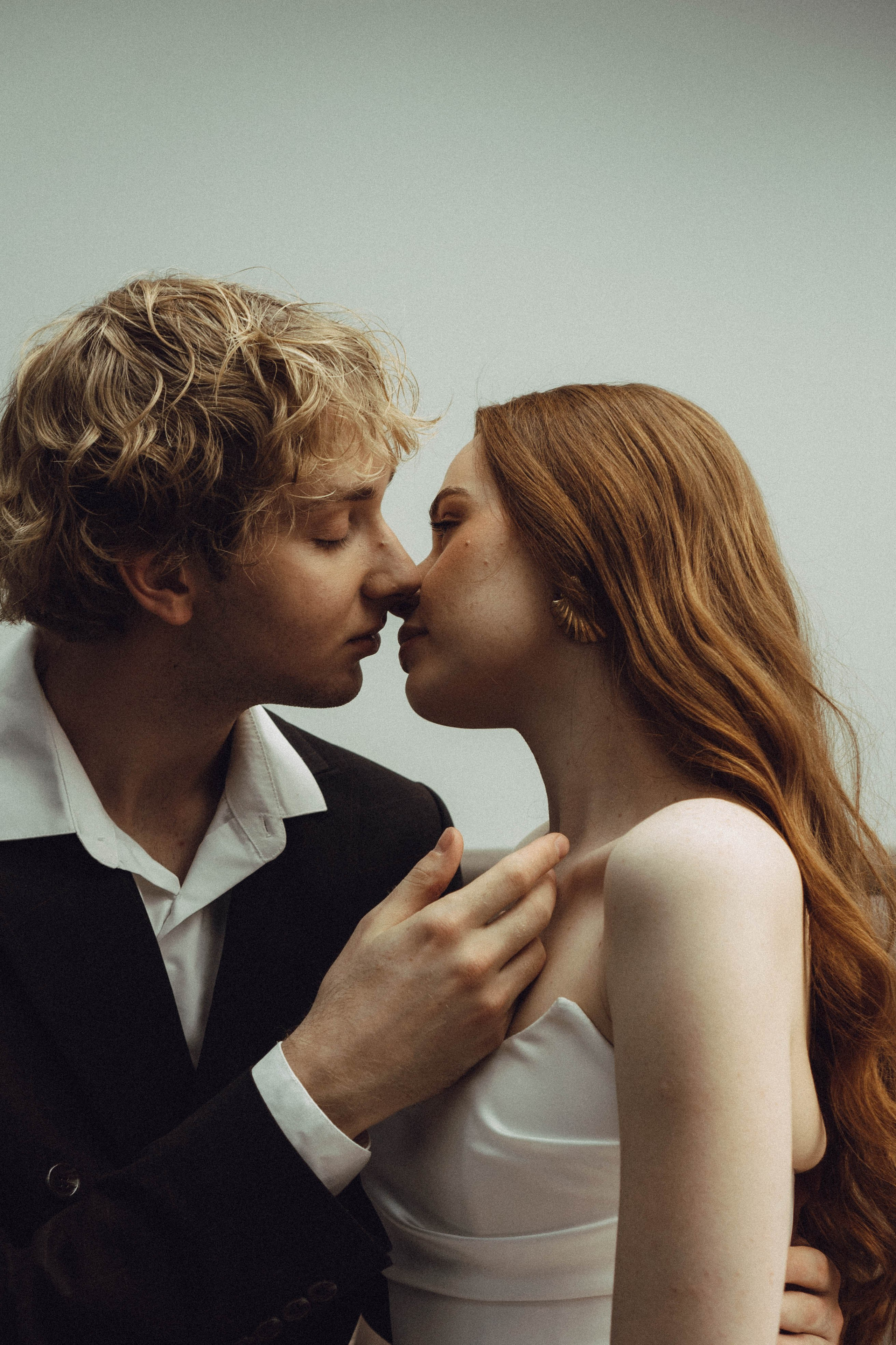 СВАДЕБНАЯ СЬЕМКА В ОТЕЛЕ. СБОРЫ ЖЕНИХА И НЕВЕСТЫ И ТАКЖЕ ТОР И ПОДГОТОВКА К ПРОГУЛКЕ. Профессиональный фотограф, Санкт-Петербург — Виктория Богомолова