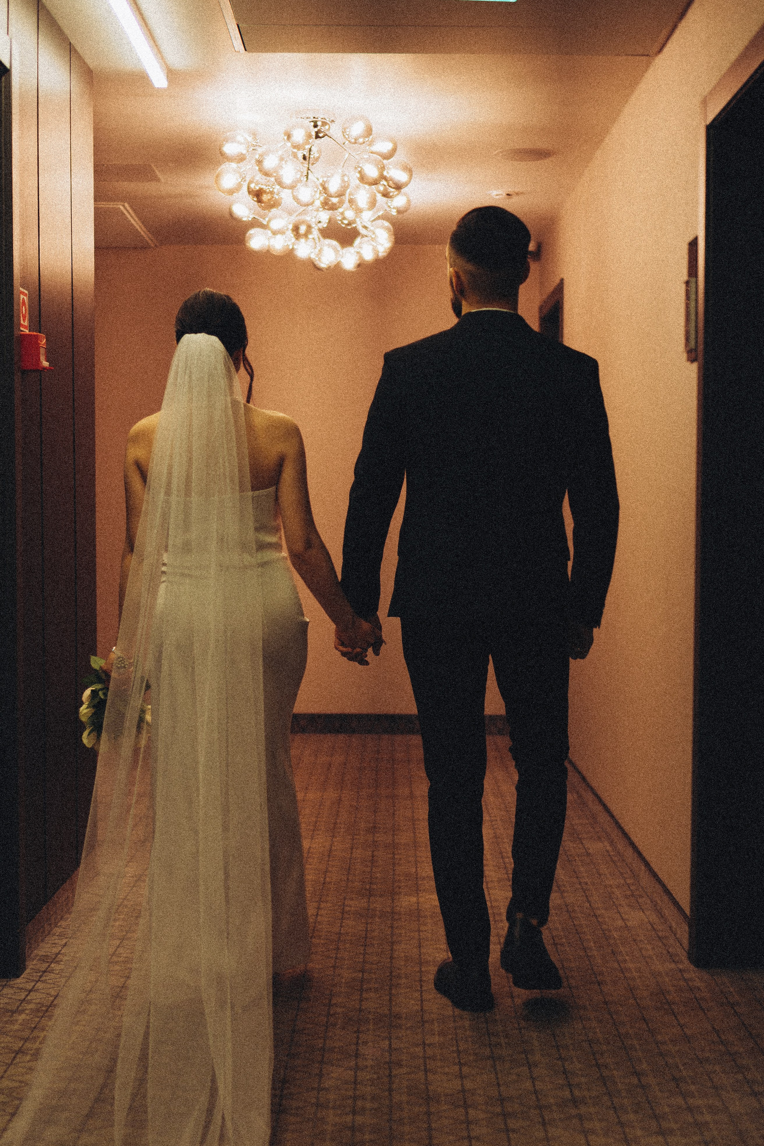 СВАДЕБНАЯ СЬЕМКА СБОРОВ ЖЕНИХА И НЕВЕСТЫ В ОТЕЛЕ И ТАКЖЕ ФОТОСЕССИИЯ В ОТЕЛЕЕ МЕГАПОЛИС БРЯНСК. Профессиональный фотограф, Санкт-Петербург — Виктория Богомолова