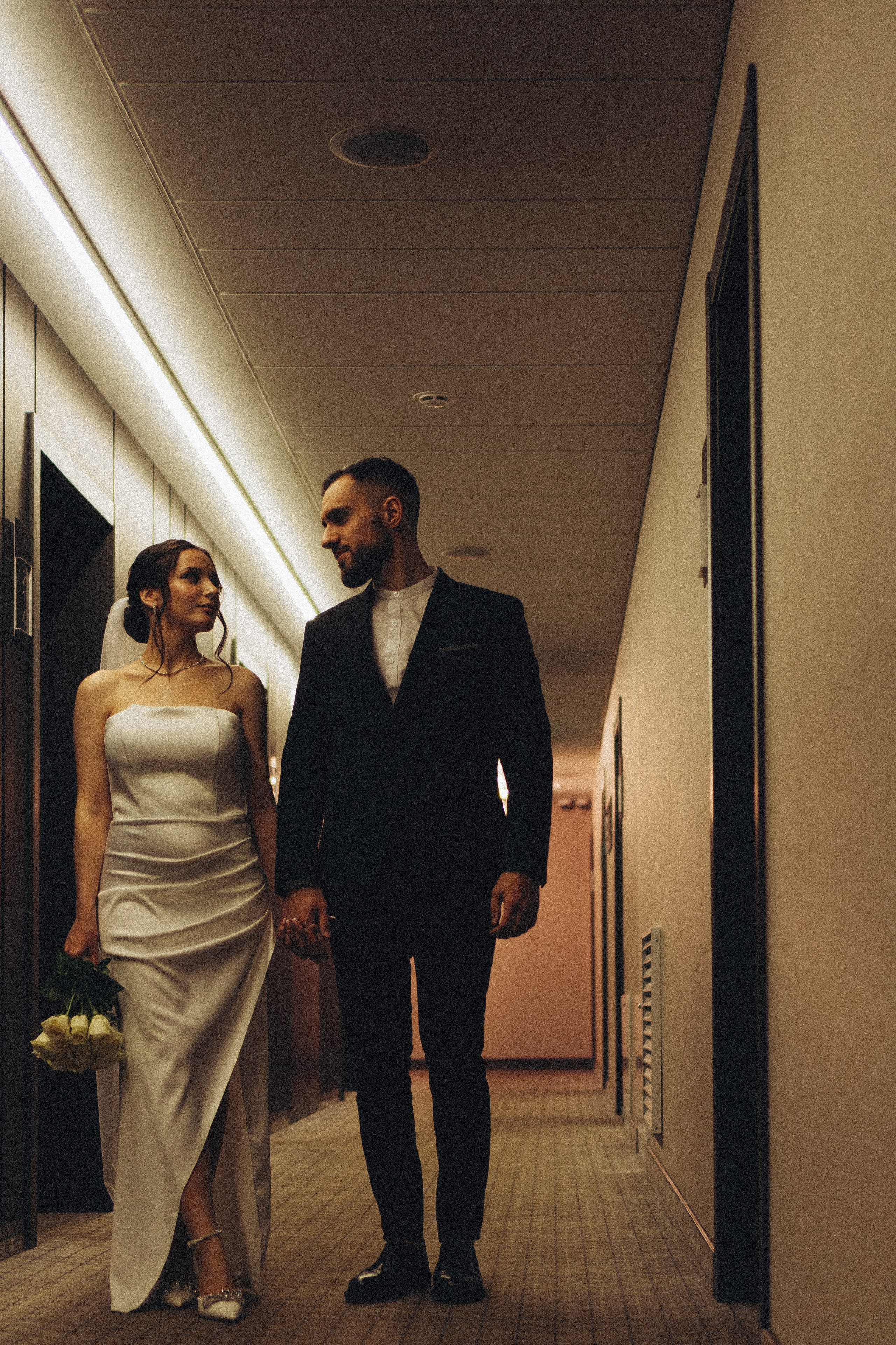 СВАДЕБНАЯ СЬЕМКА СБОРОВ ЖЕНИХА И НЕВЕСТЫ В ОТЕЛЕ И ТАКЖЕ ФОТОСЕССИИЯ В ОТЕЛЕЕ МЕГАПОЛИС БРЯНСК. Профессиональный фотограф, Санкт-Петербург — Виктория Богомолова