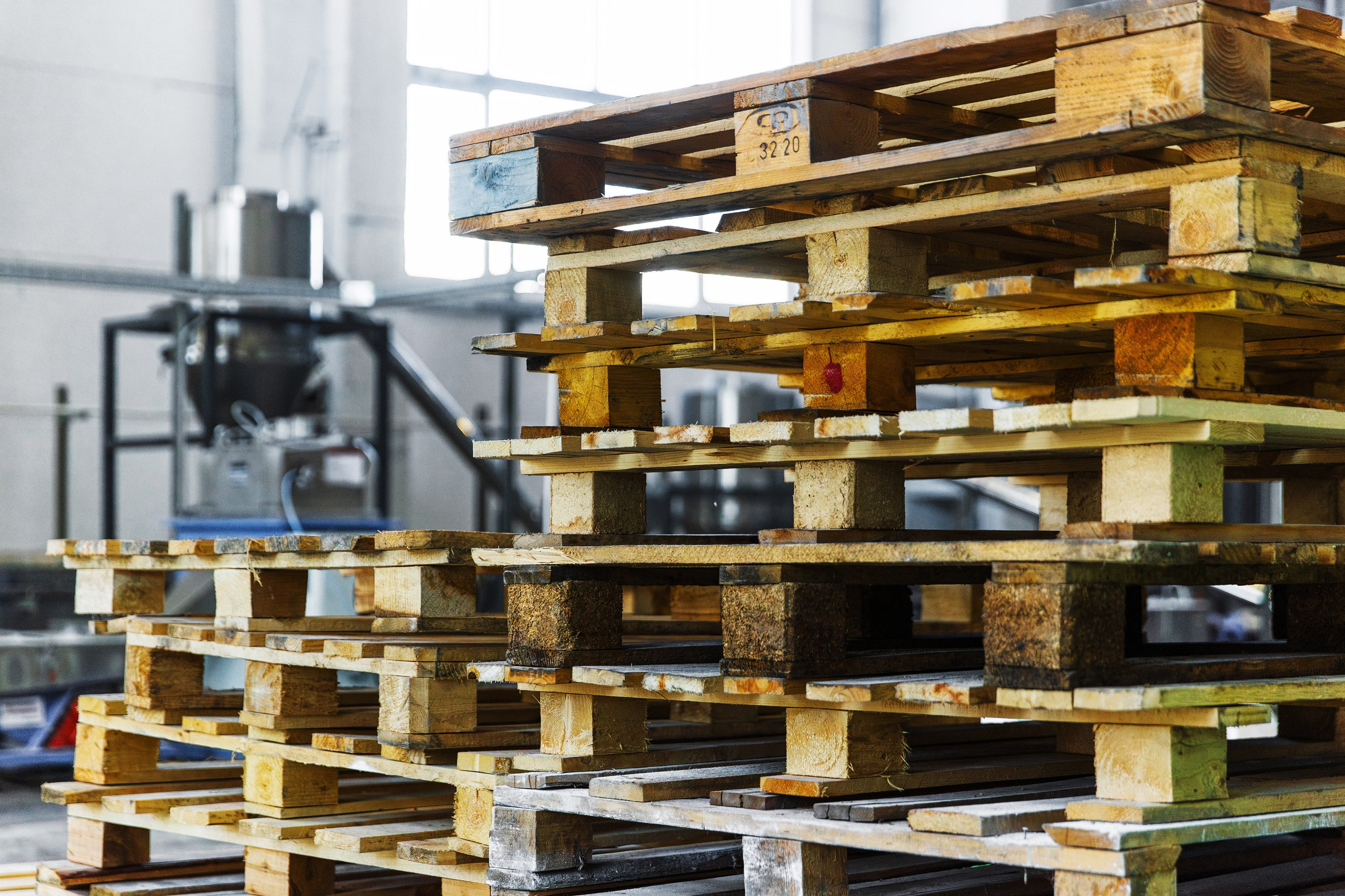 Промышленные фотографии завода Псковэлектросвар | Производство сварочного оборудования