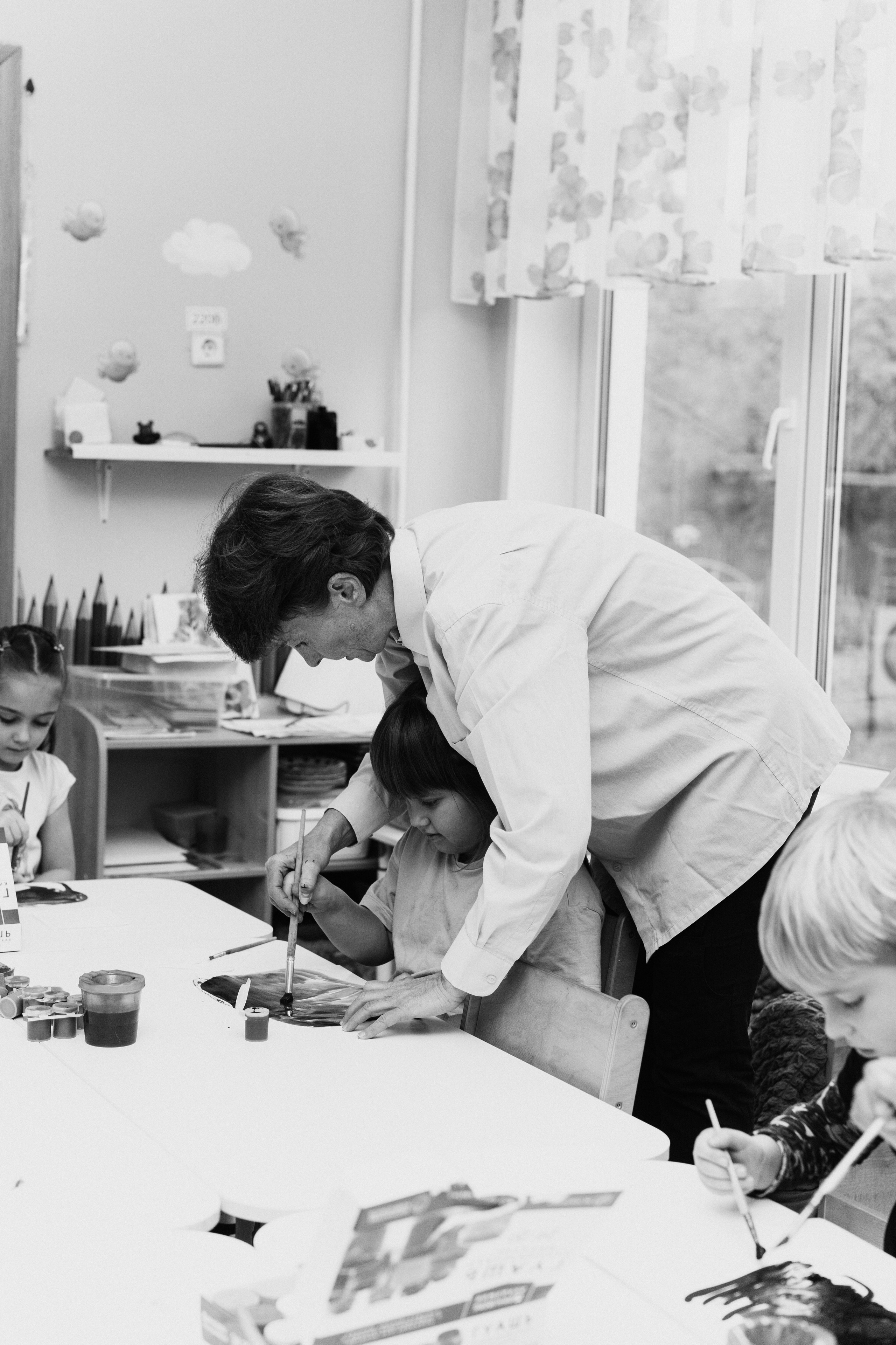 Я МОГУ РИСОВАТЬ КАК РАФАЭЛЬ, НО МНЕ ПОНАДОБИТСЯ ВСЯ ЖИЗНЬ, ЧТОБЫ НАУЧИТЬСЯ РИСОВАТЬ ТАК, КАК РИСУЕТ РЕБЕНОК. Семейный и детский фотограф Анна Бренч