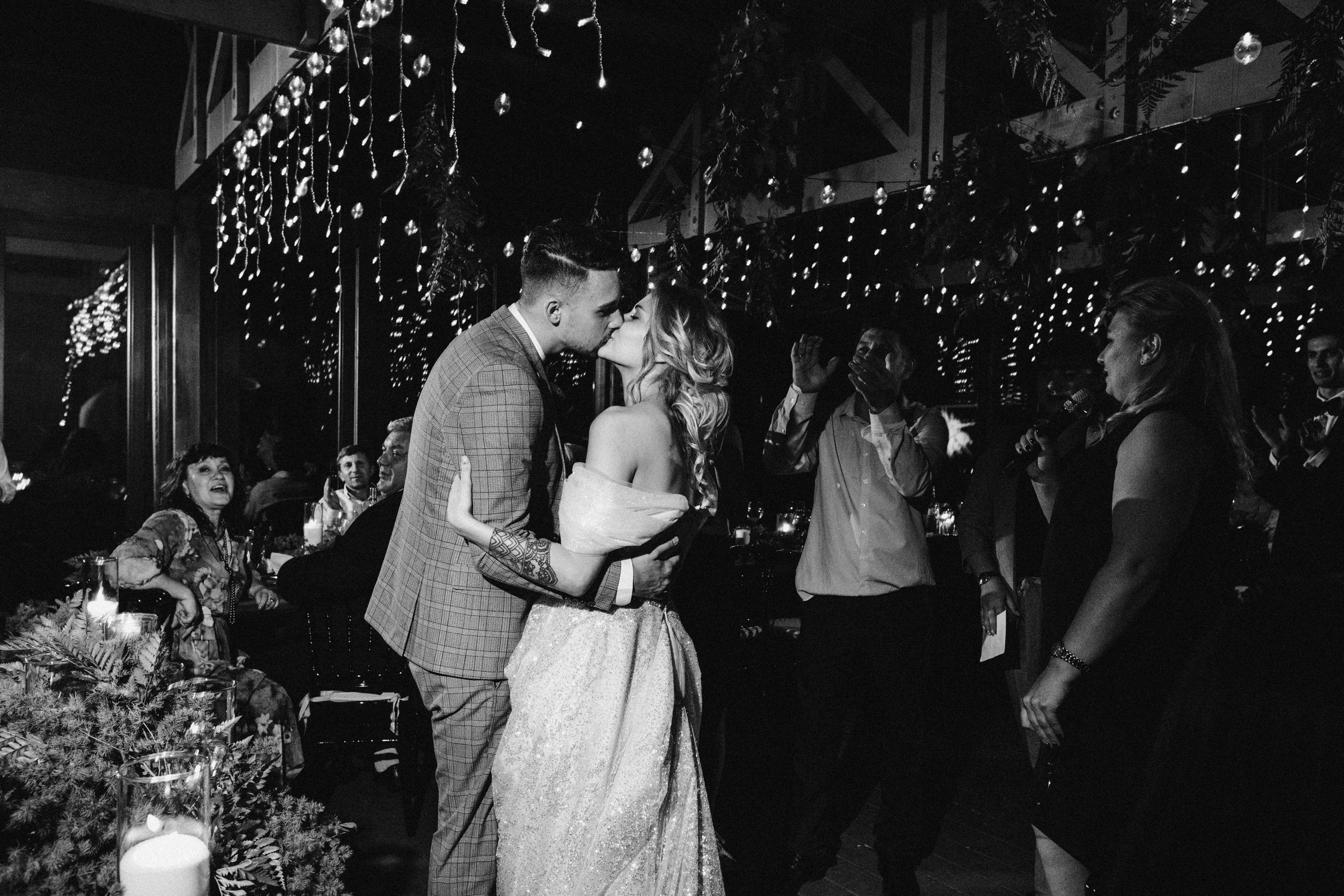 Ты одна мне горишь, как звезда в тишине отдаления. Душевный фотограф Ваших самых ярких событий Марина Погребняк