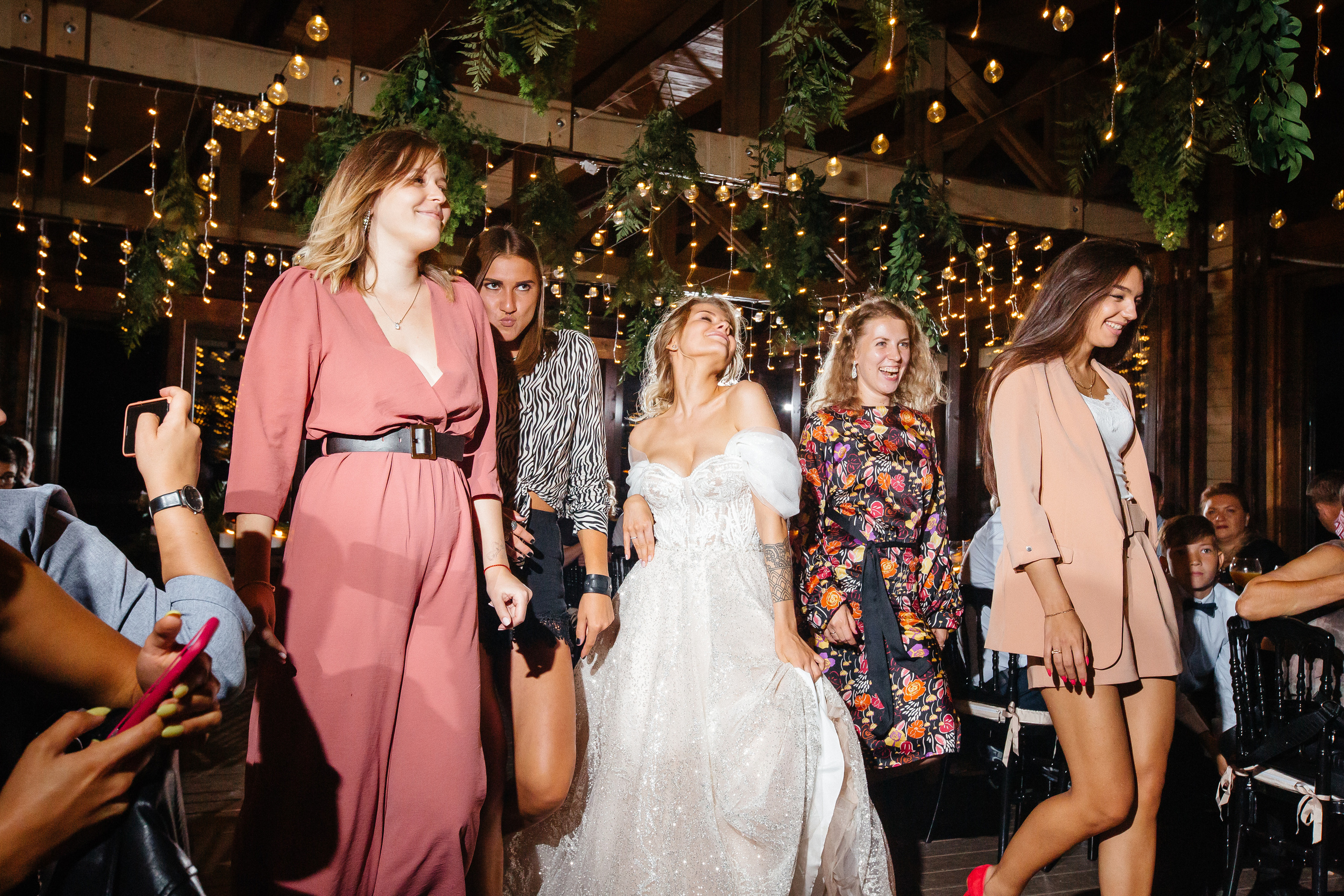 Ты одна мне горишь, как звезда в тишине отдаления. Душевный фотограф Ваших самых ярких событий Марина Погребняк