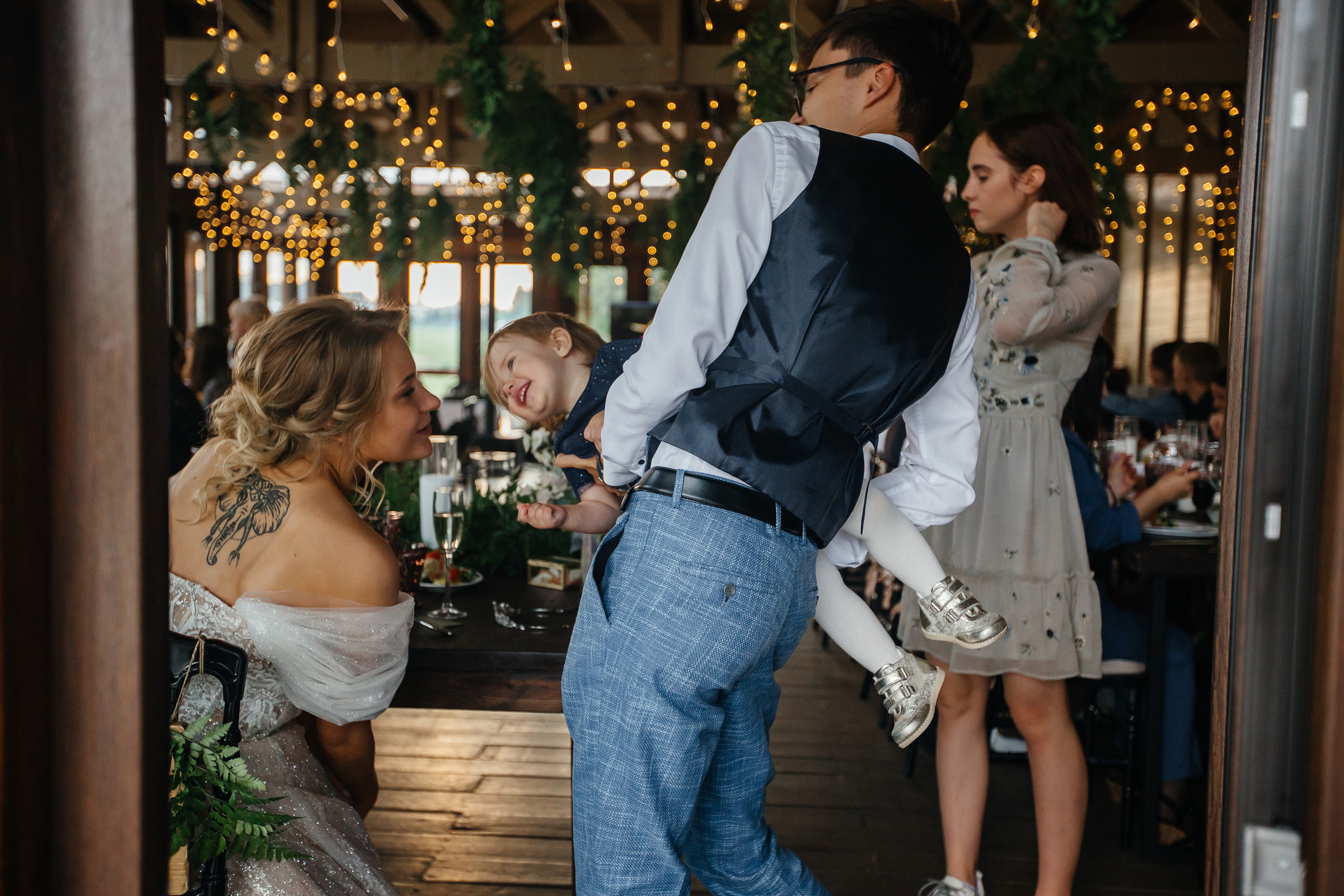 Ты одна мне горишь, как звезда в тишине отдаления. Душевный фотограф Ваших самых ярких событий Марина Погребняк