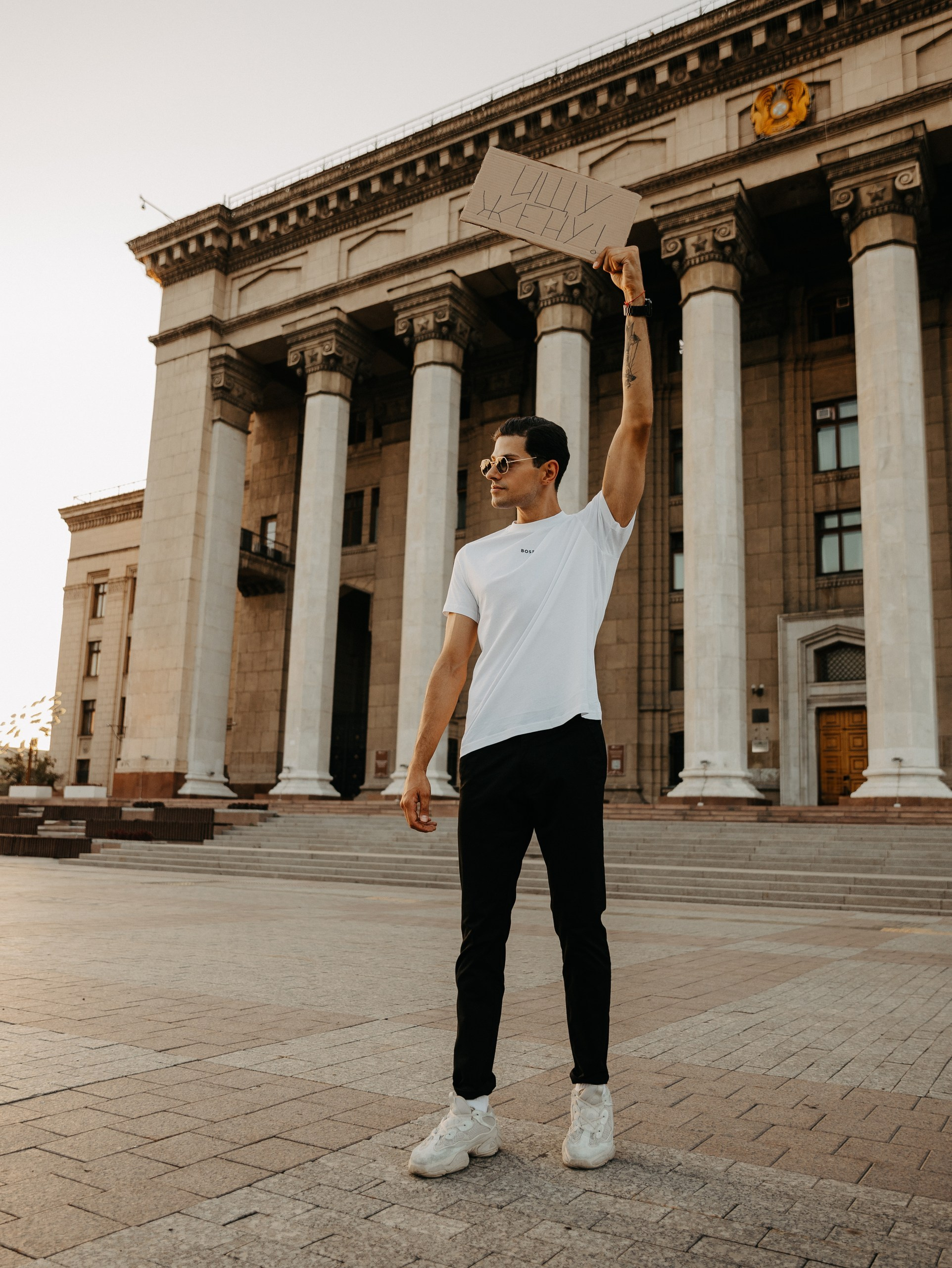 Gost. Коммерческий и некоммерческий фотограф в Алматы Сланбек Адиль