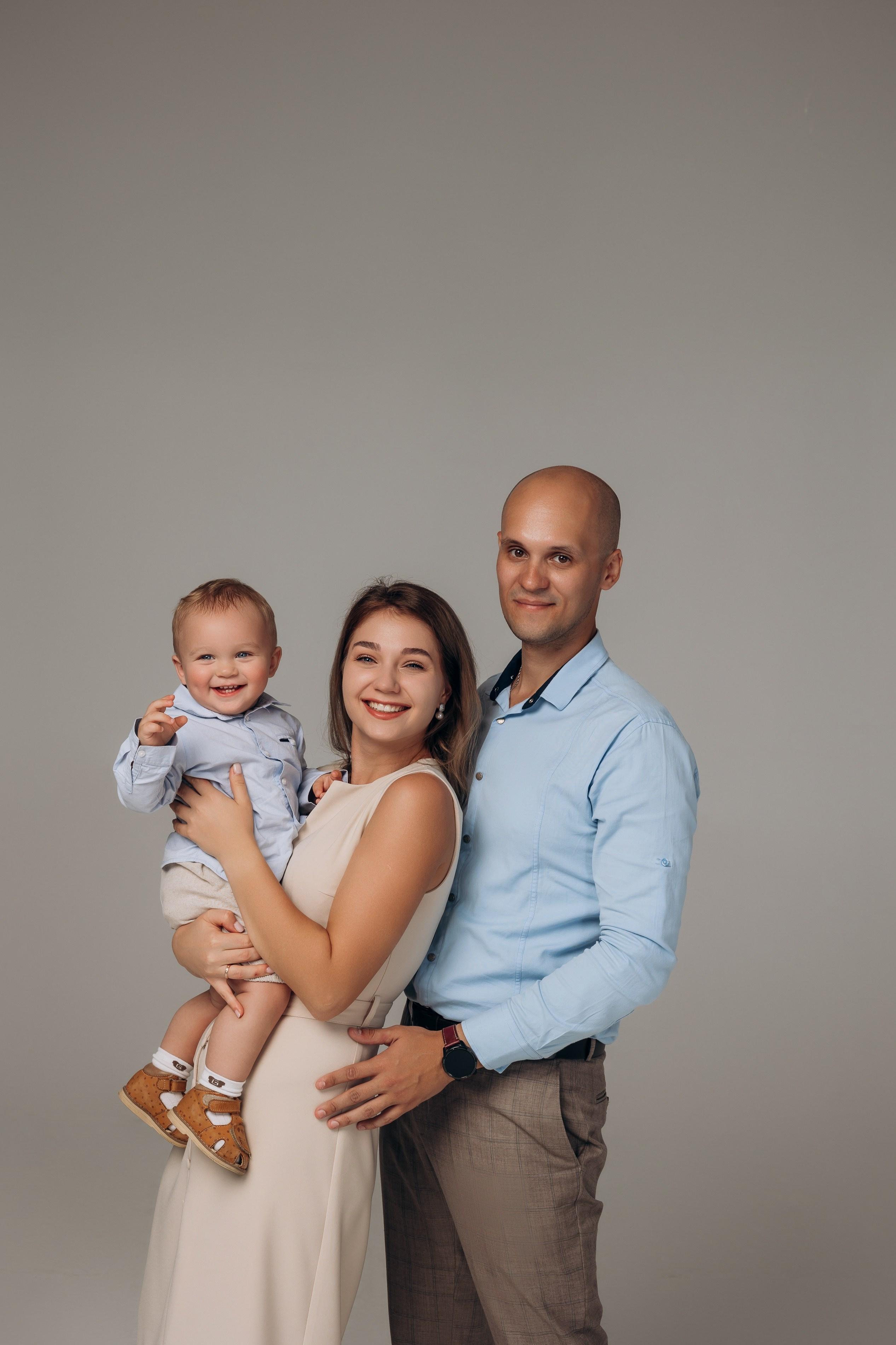 Анастасия и семья. Фотостудия Нюд. Фотограф в Калининграде свадебная фотография, репортажная, фотосессии