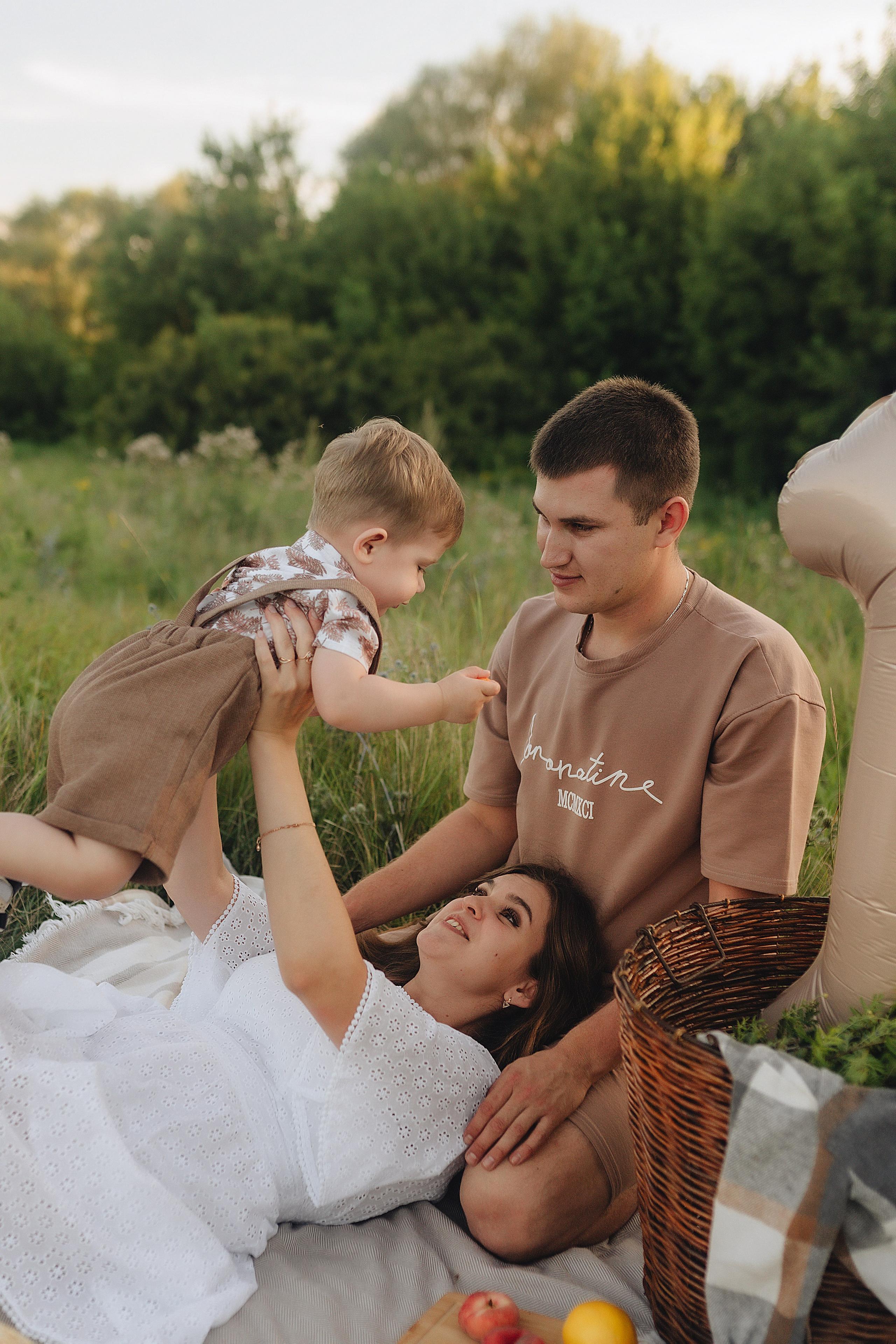 Светлана, Сергей и Женя | Семейная съемка на закате. Фотограф Карина Шмулёва. Воронеж и область