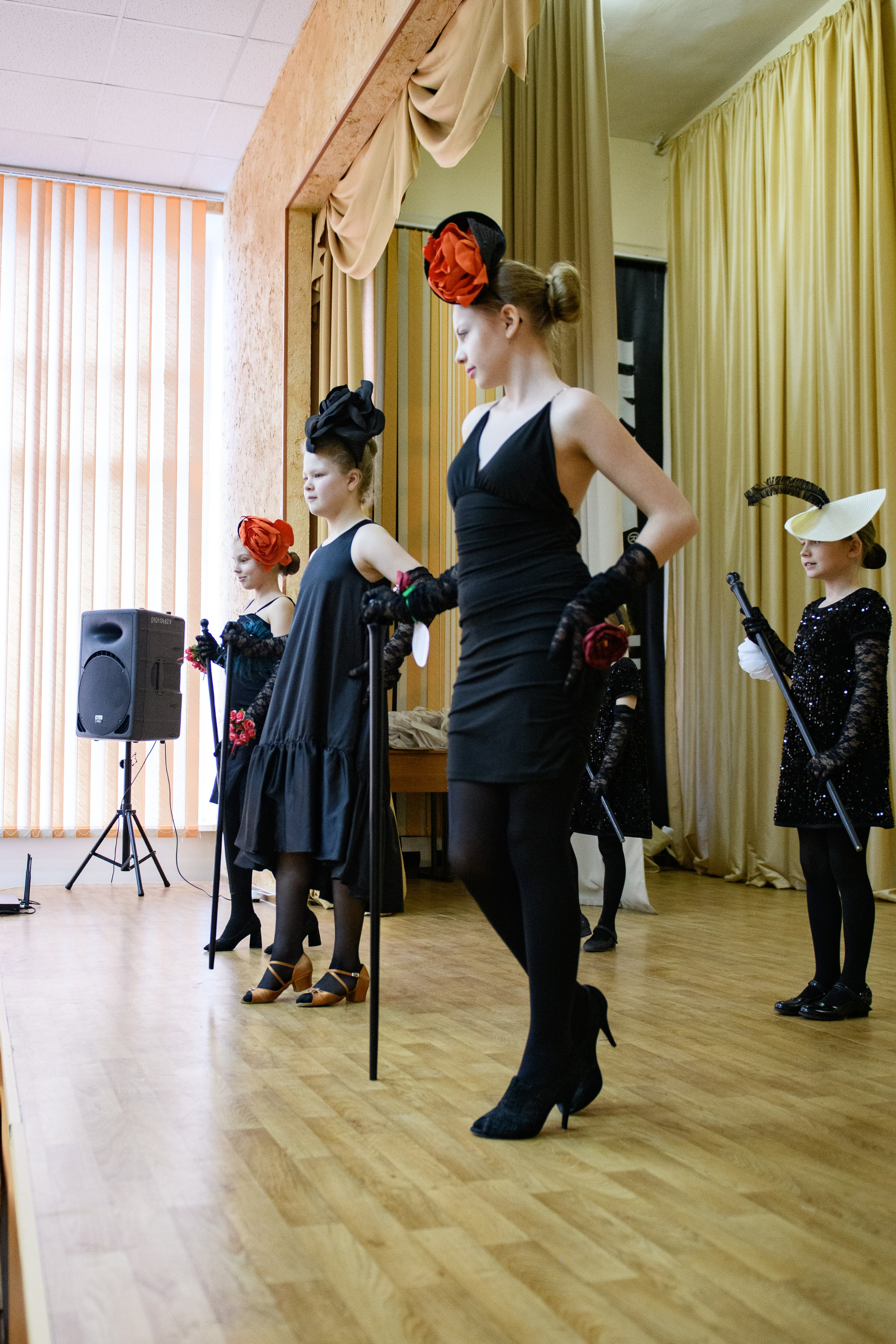 Фотосъемка конкурса молодых дизайнеров. Организация и проведение фотосъемок в Санкт-Петербурге. Фотограф Смирягин Илья