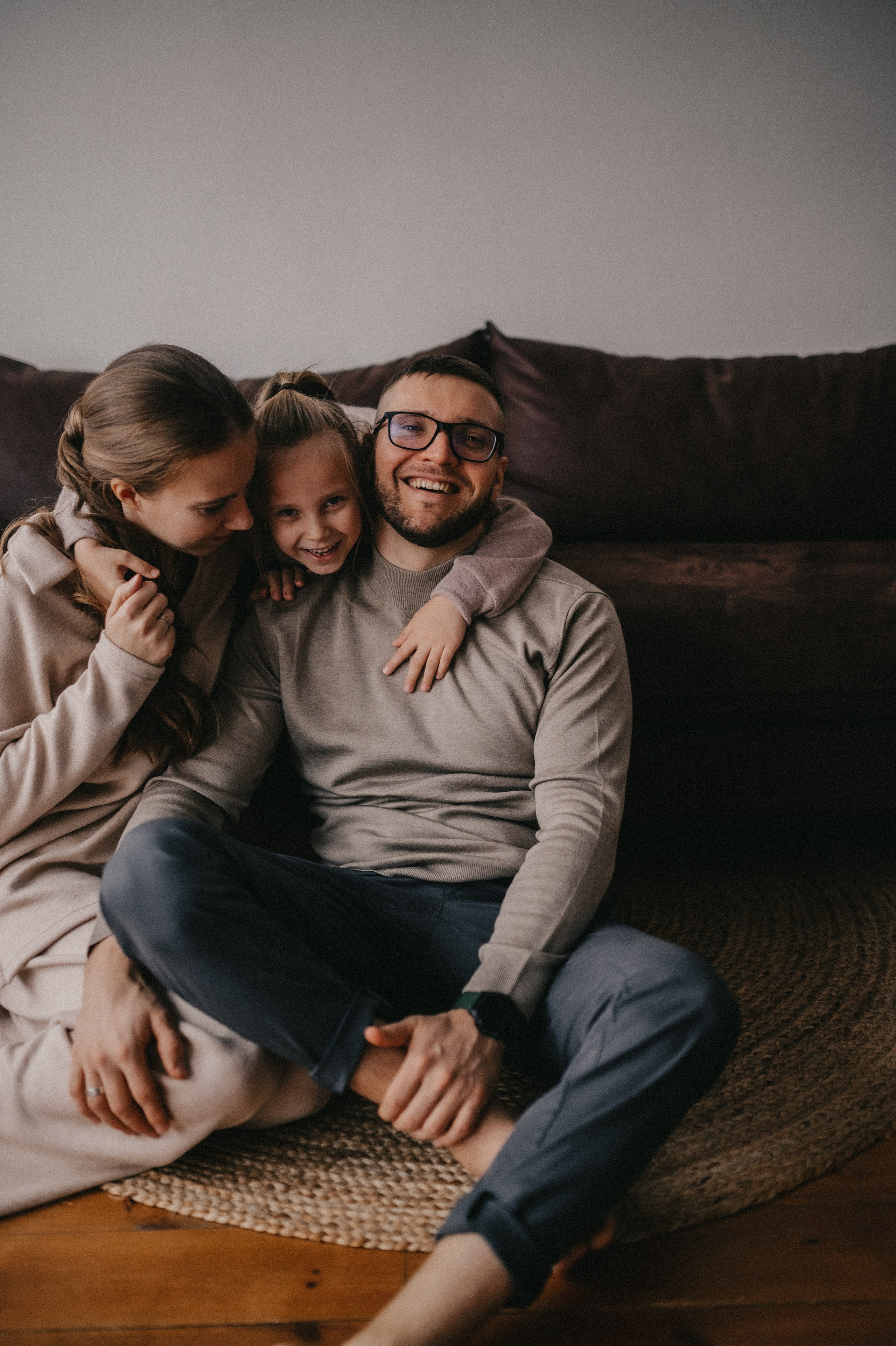 Коля, Таня и Мира в студии Каприфоль. Семейный и свадебный lifestyle-фотограф в Москве Мария Петрова