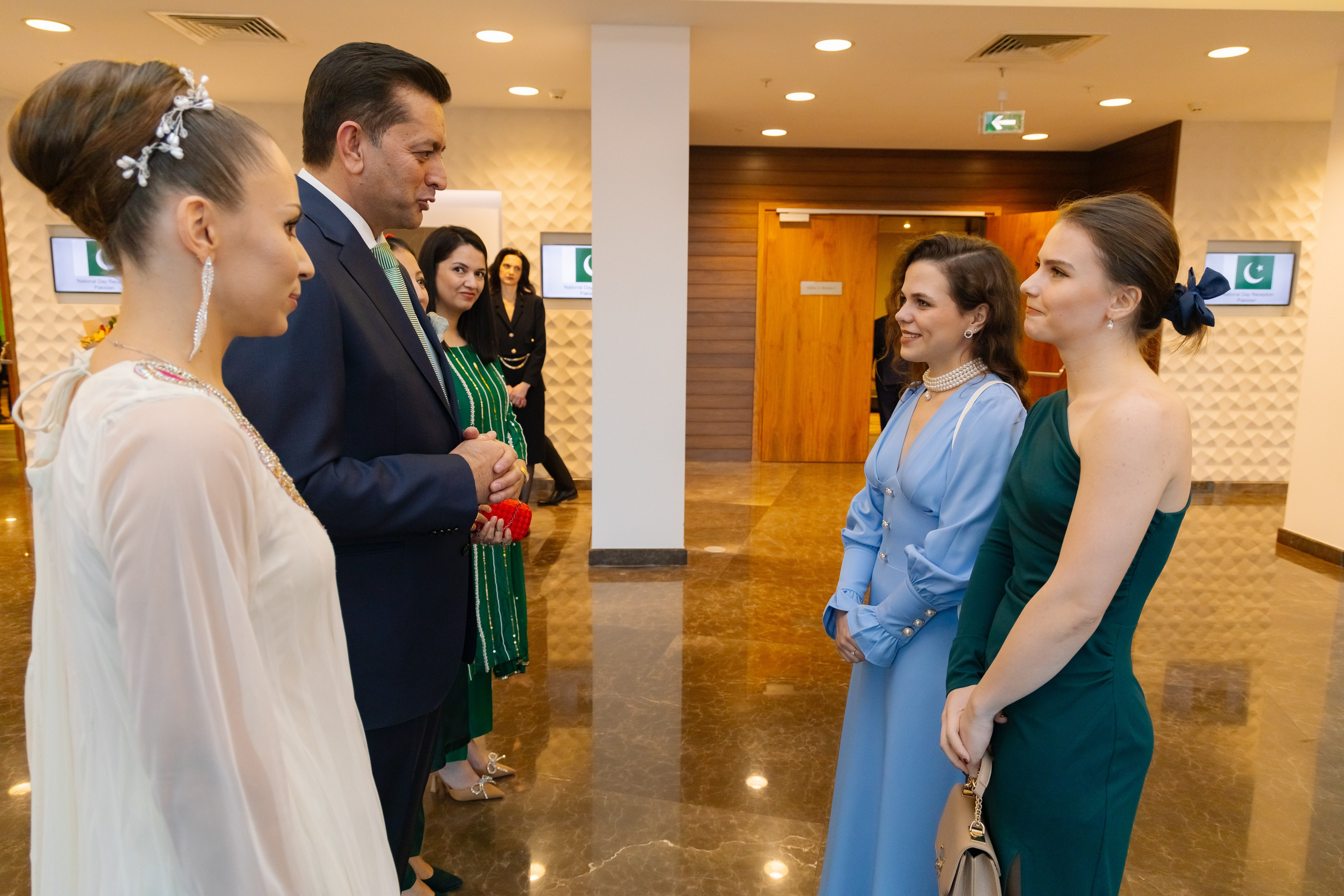 Фотосъемка делегации Пакистана в Беларуси в отеле Марриотт. Свадебный фотограф в Минске/Беларуси Сергей Спиридонов