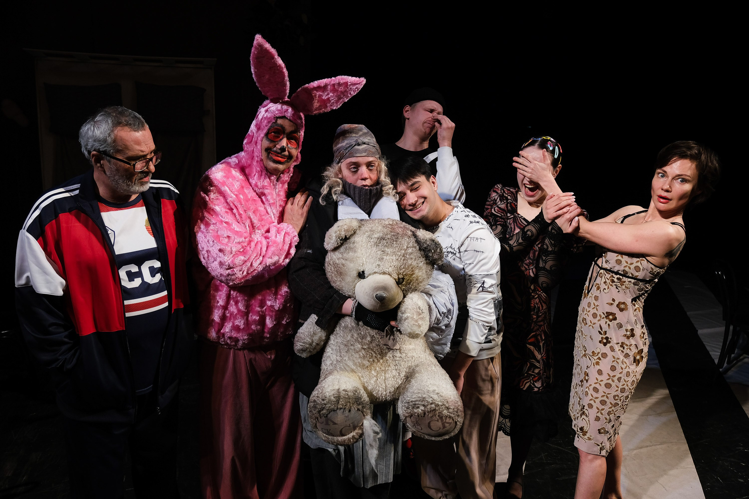 Ганди молчал по субботам. Фотограф Анатолий Деникин