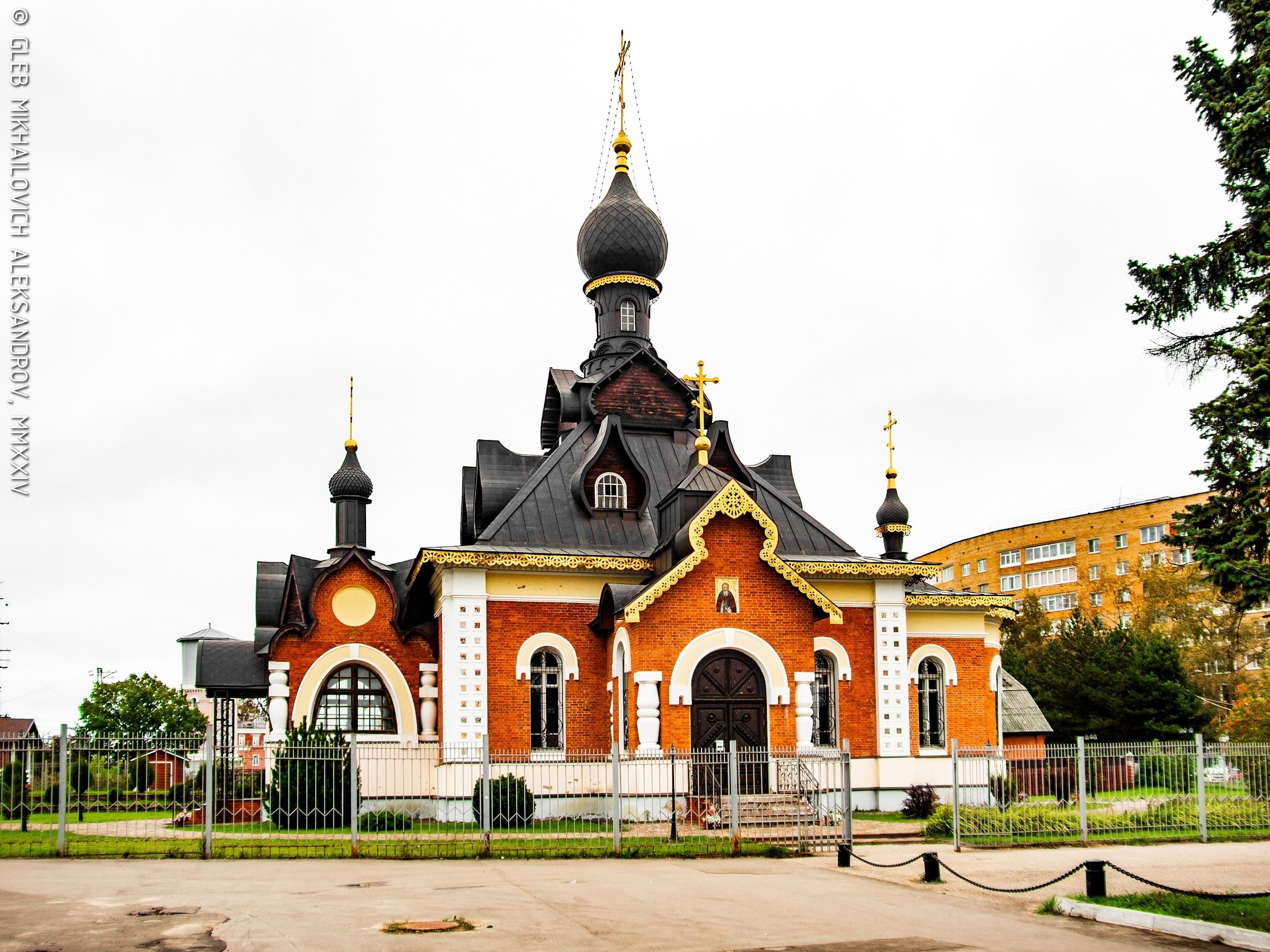 Александров. Храм Серафима Саровского
