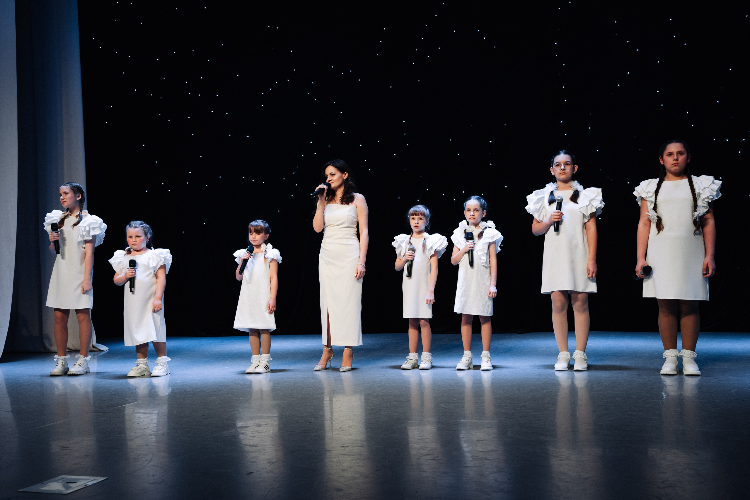 Благотворительный концерт в помощь Артему Сардаряну. Фотограф Артем Севостьянов. Профессиональная фотосъемка в Ногинске, Москве, Московской области и за границей