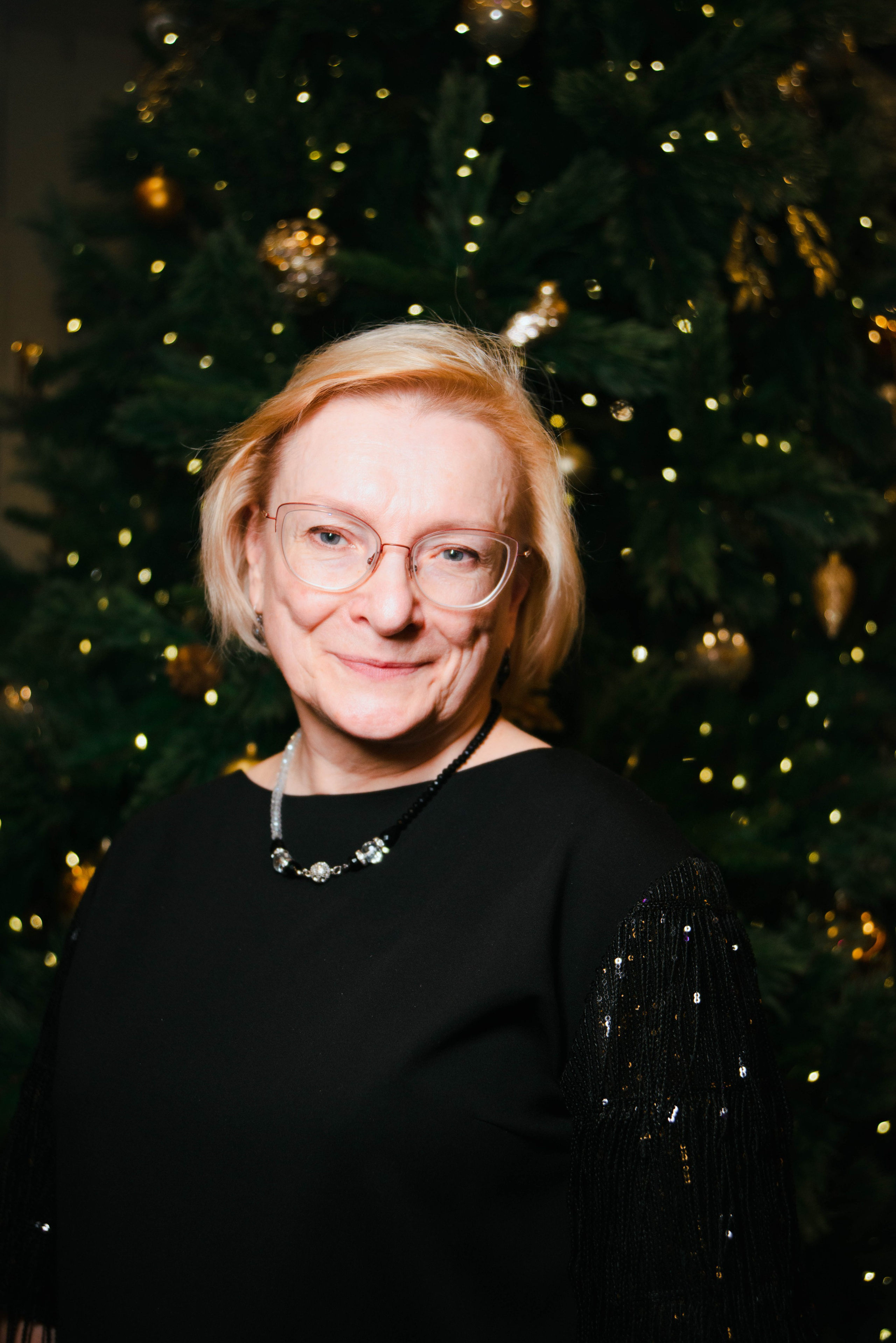 Праздник в стенах клубного пространства «Своя Среда». Ксения Glossa. Портретный и репортажный фотограф в Самаре