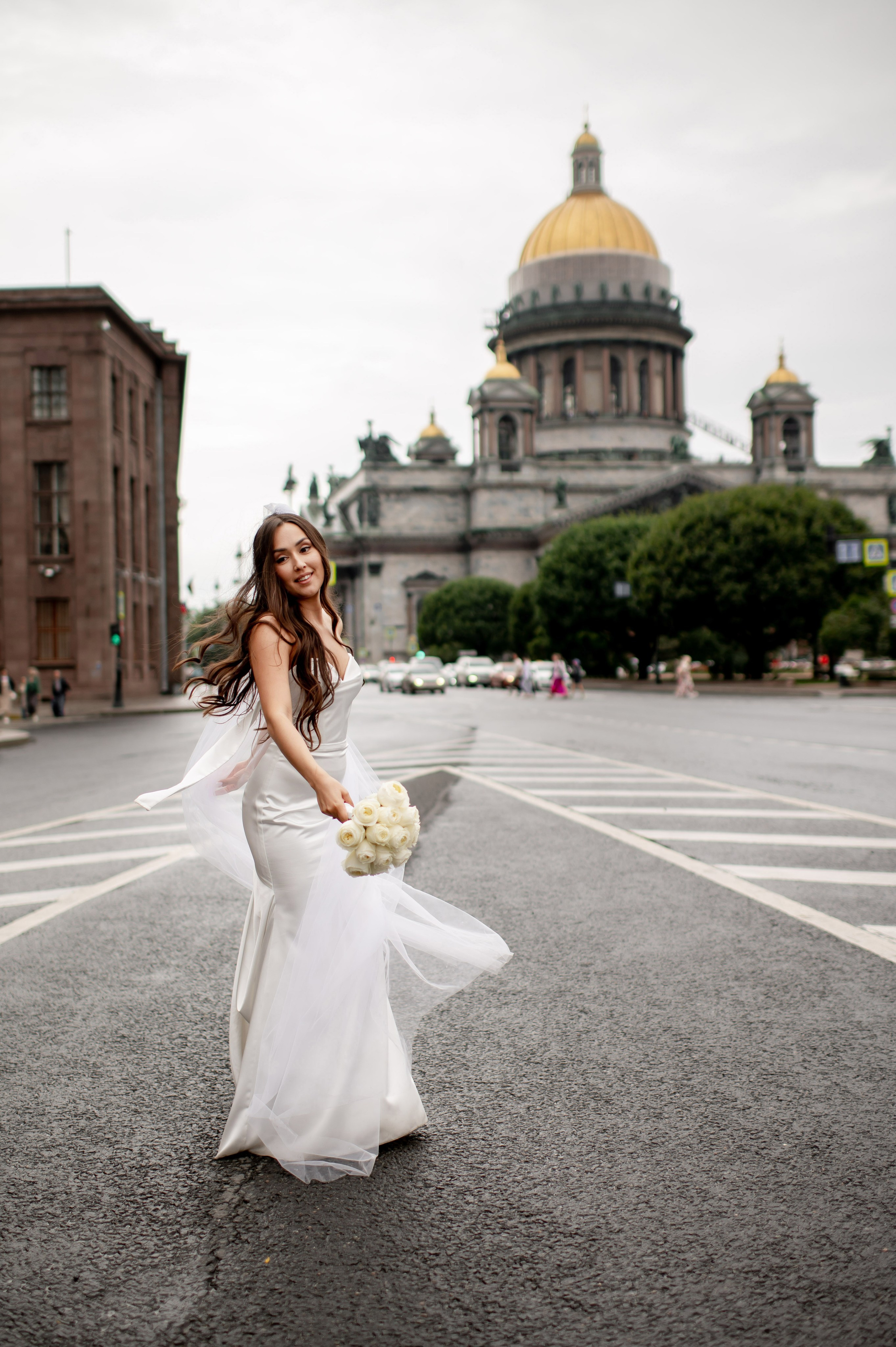 Классическая свадебная фотосессия Аины и Антона по самым красивым местам для свадебной прогулки в Санкт-Петербурге. Портретный, семейный и свадебный фотограф в Санкт-Петербурге и в Пушкине Ширяев Денис