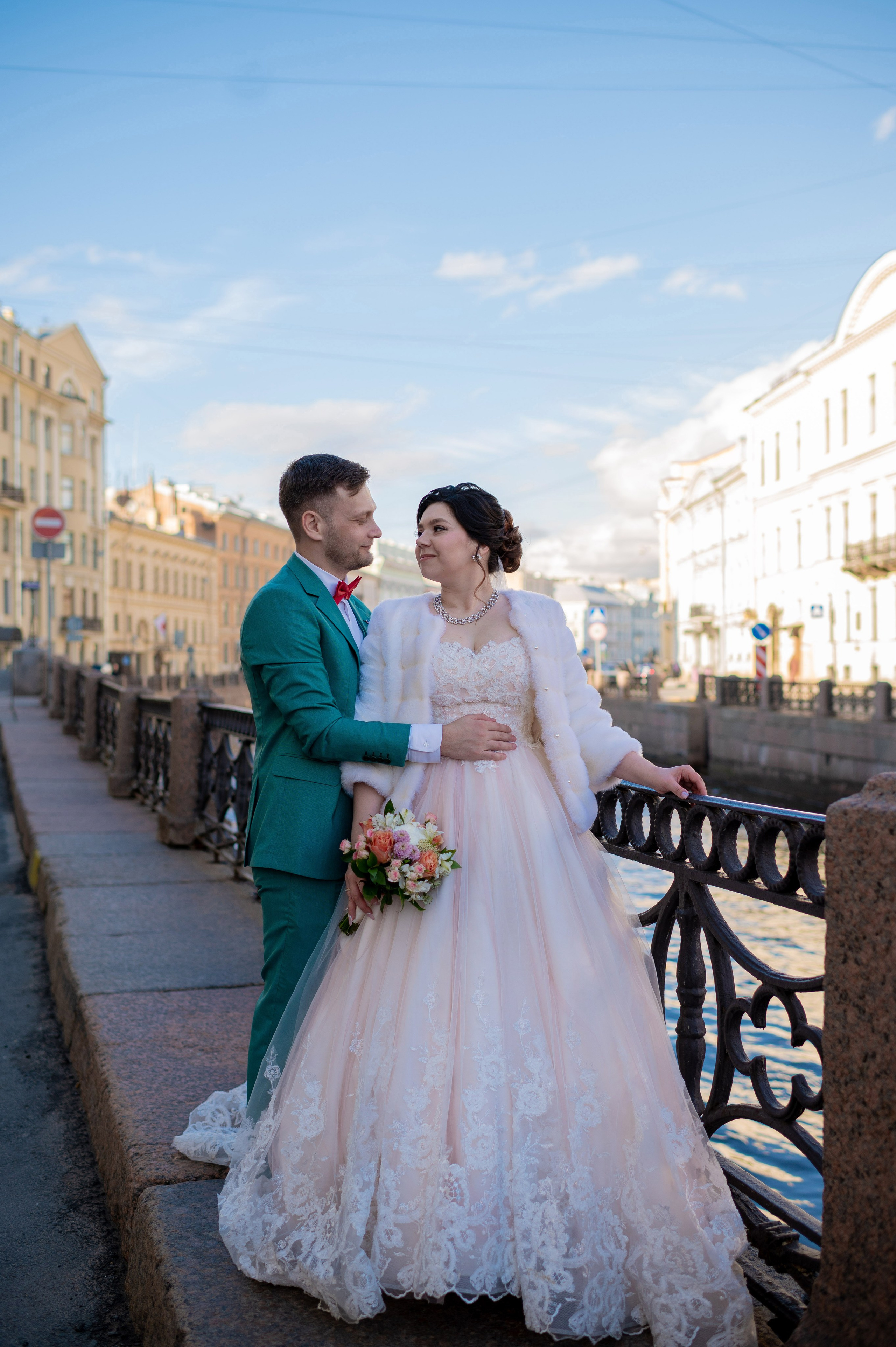 Самая красивая свадебная фотосессия в Эрмитаже. Лучшие свадебные фотографии в Эрмитажа. Портретный, семейный и свадебный фотограф в Санкт-Петербурге и в Пушкине Ширяев Денис