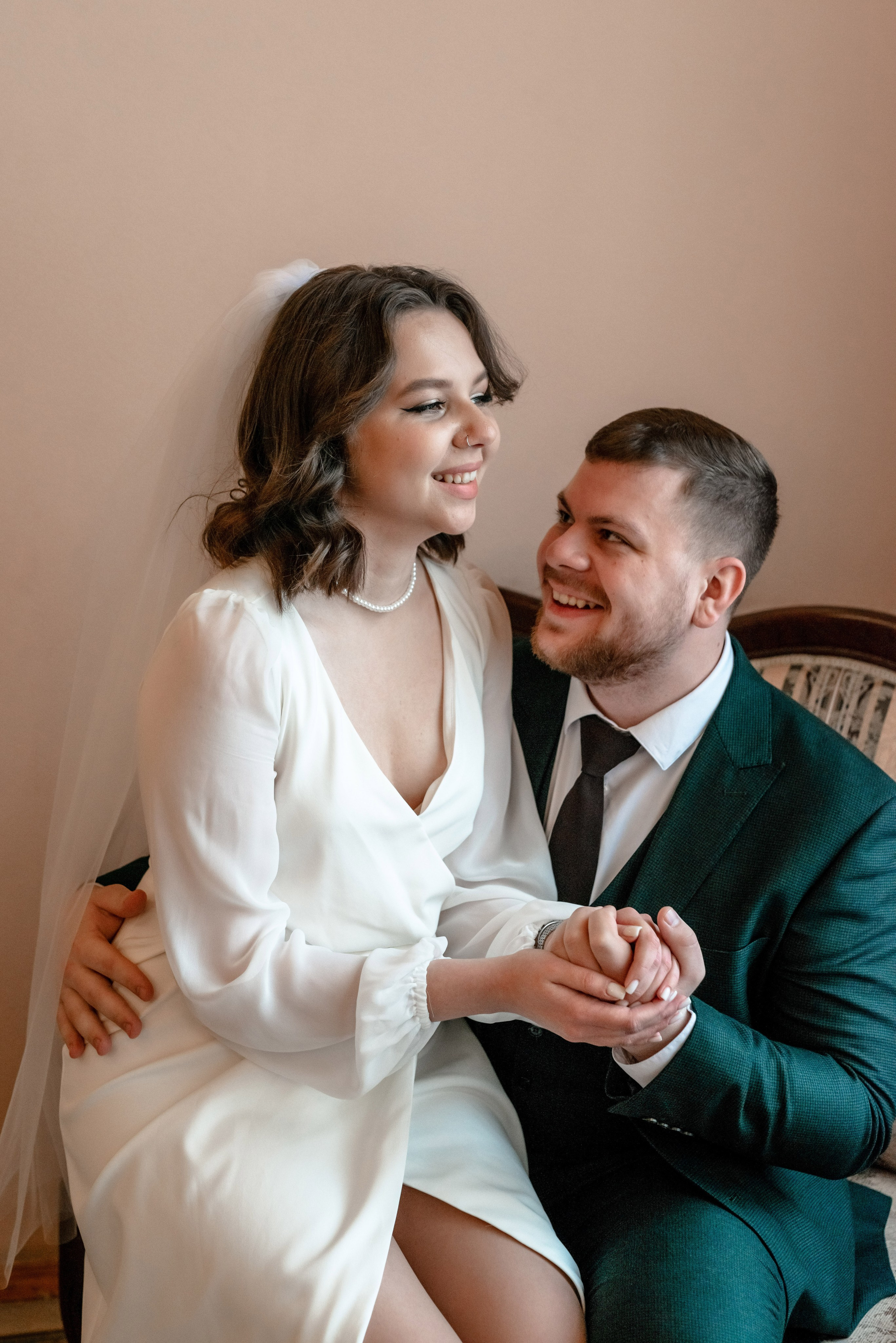 Ксения и Егор (фотосессия в ЗАГСе Петроградского района, Ботаническом саду с сакурой). Портретный, семейный и свадебный фотограф в Санкт-Петербурге и в Пушкине Ширяев Денис