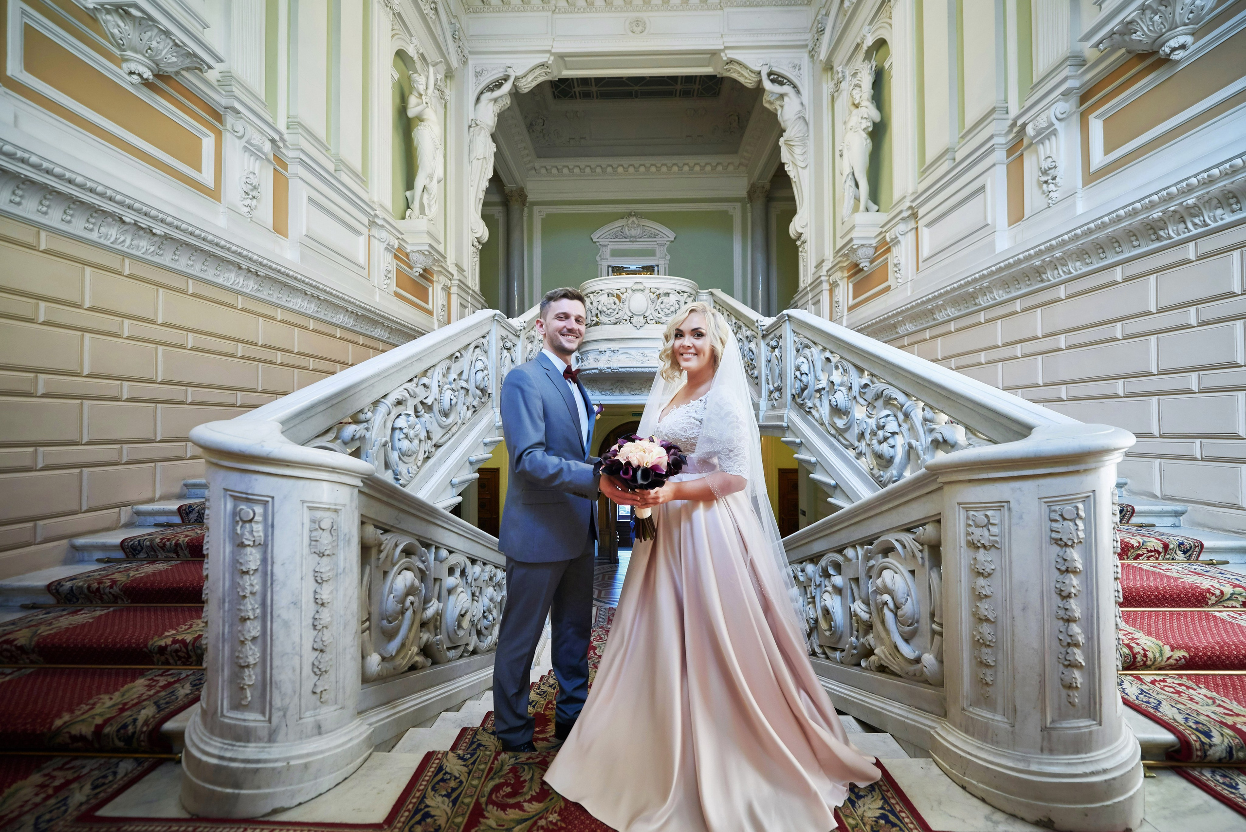 Марта и Анатолий (фотосессия на Витебском вокзале). Портретный, семейный и свадебный фотограф в Санкт-Петербурге и в Пушкине Ширяев Денис