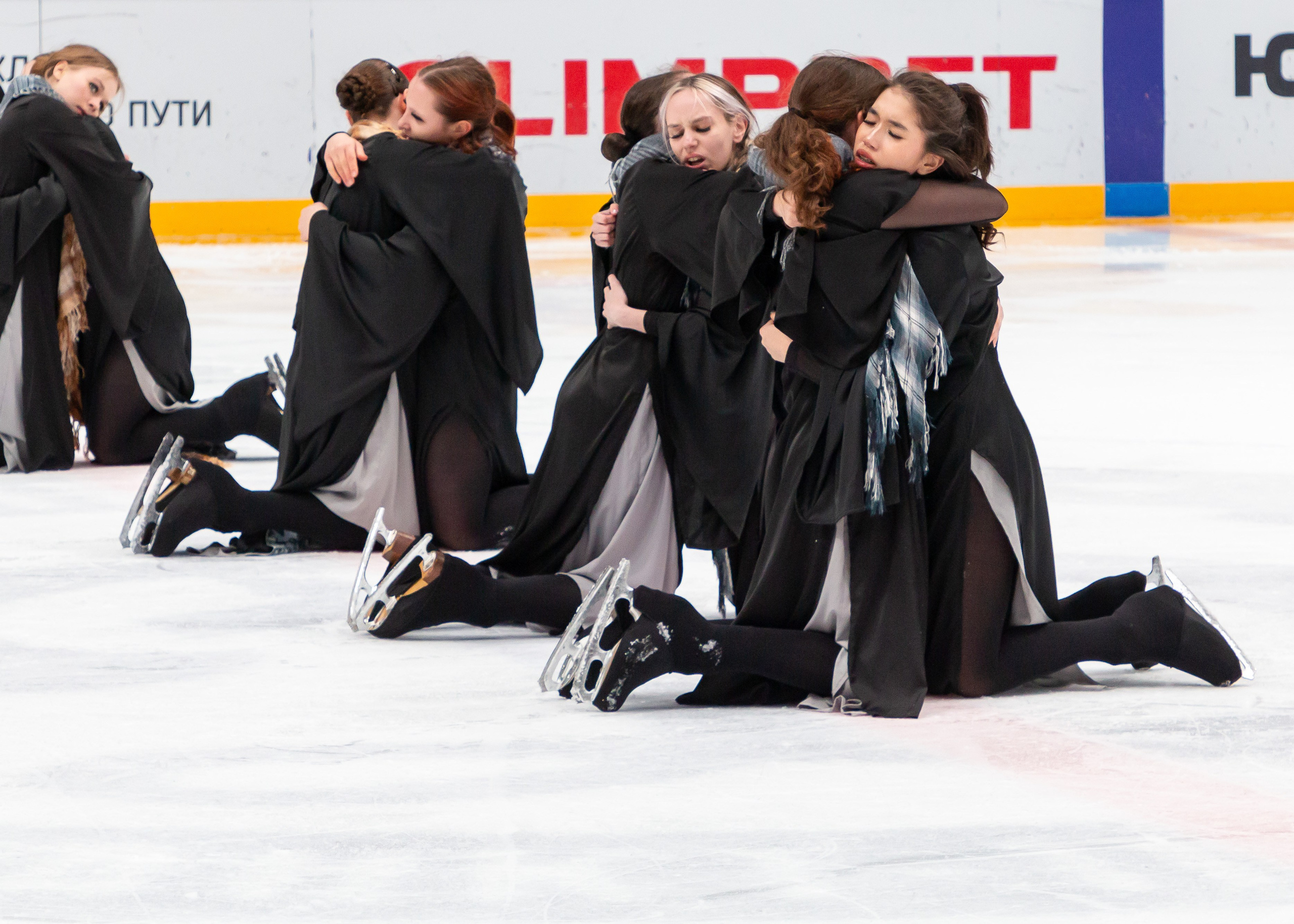 VII Ежегодный фестиваль массовых танцев на льду и фигурного катания «Петровский лёд» Санкт-Петербург 2024. Репортажный фотограф в Москве