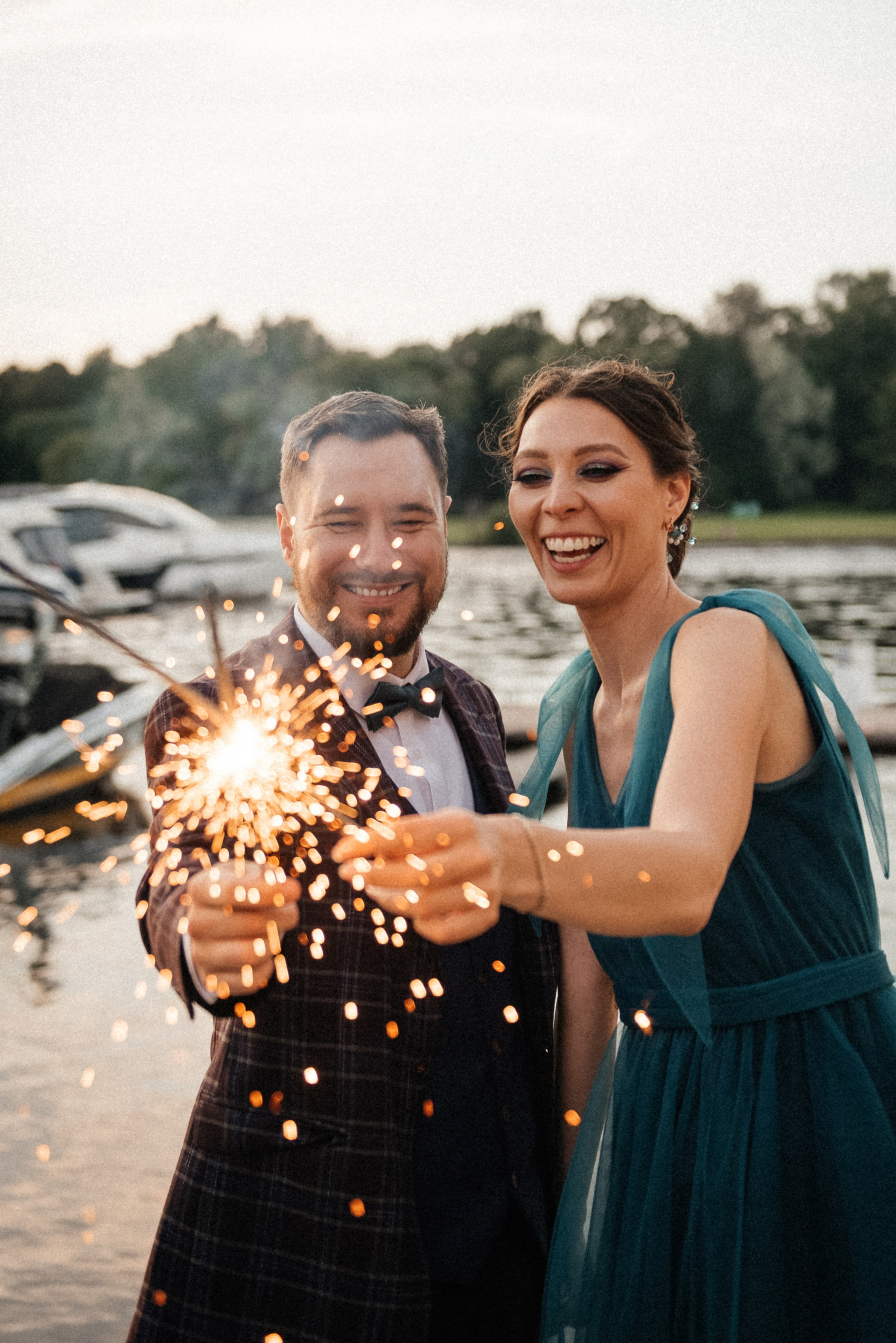 фотосессия с бенгальскими огнями