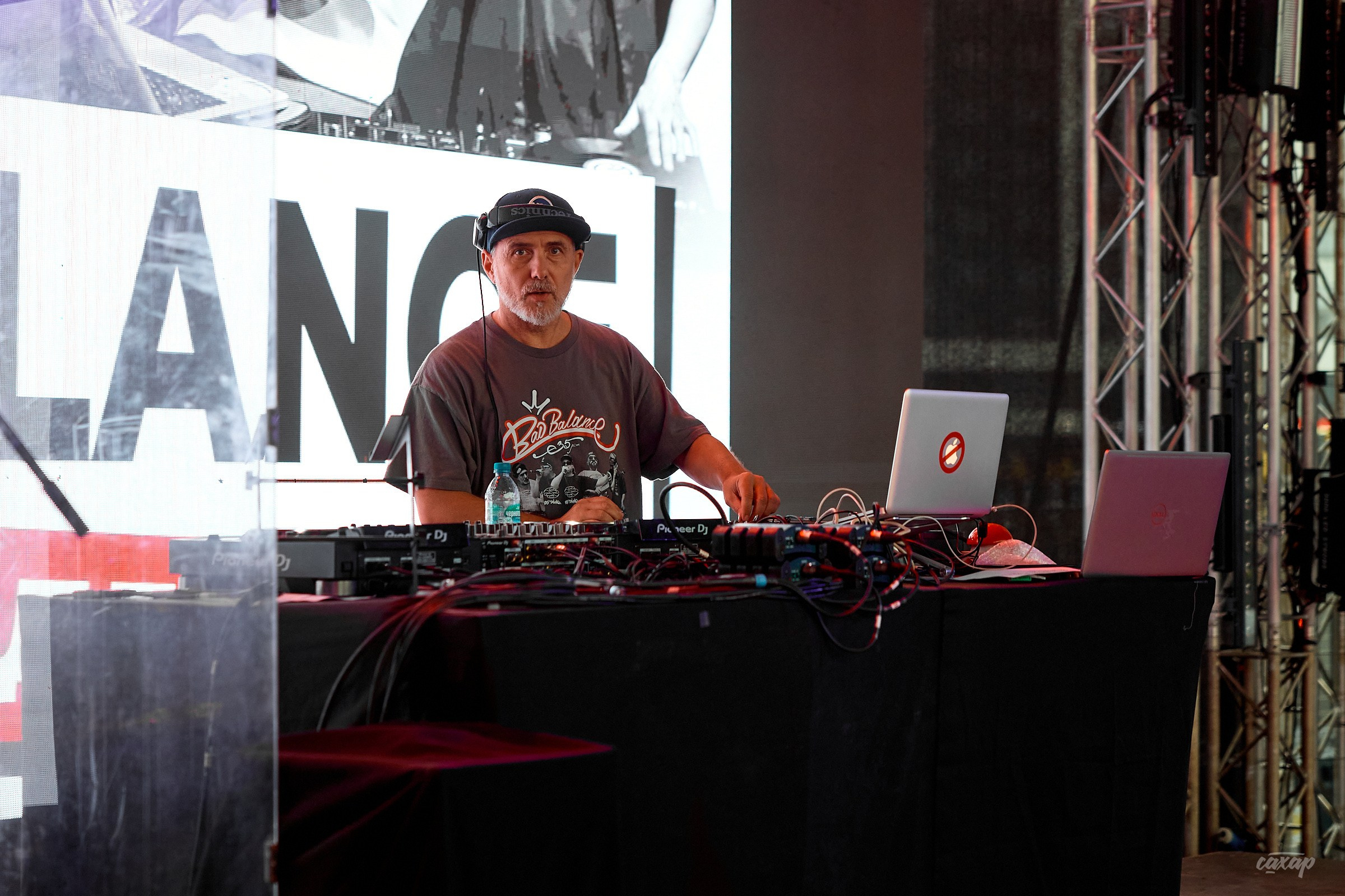 Bad Balance. Профессиональный фотограф в Екатеринбурге Юра Сахар