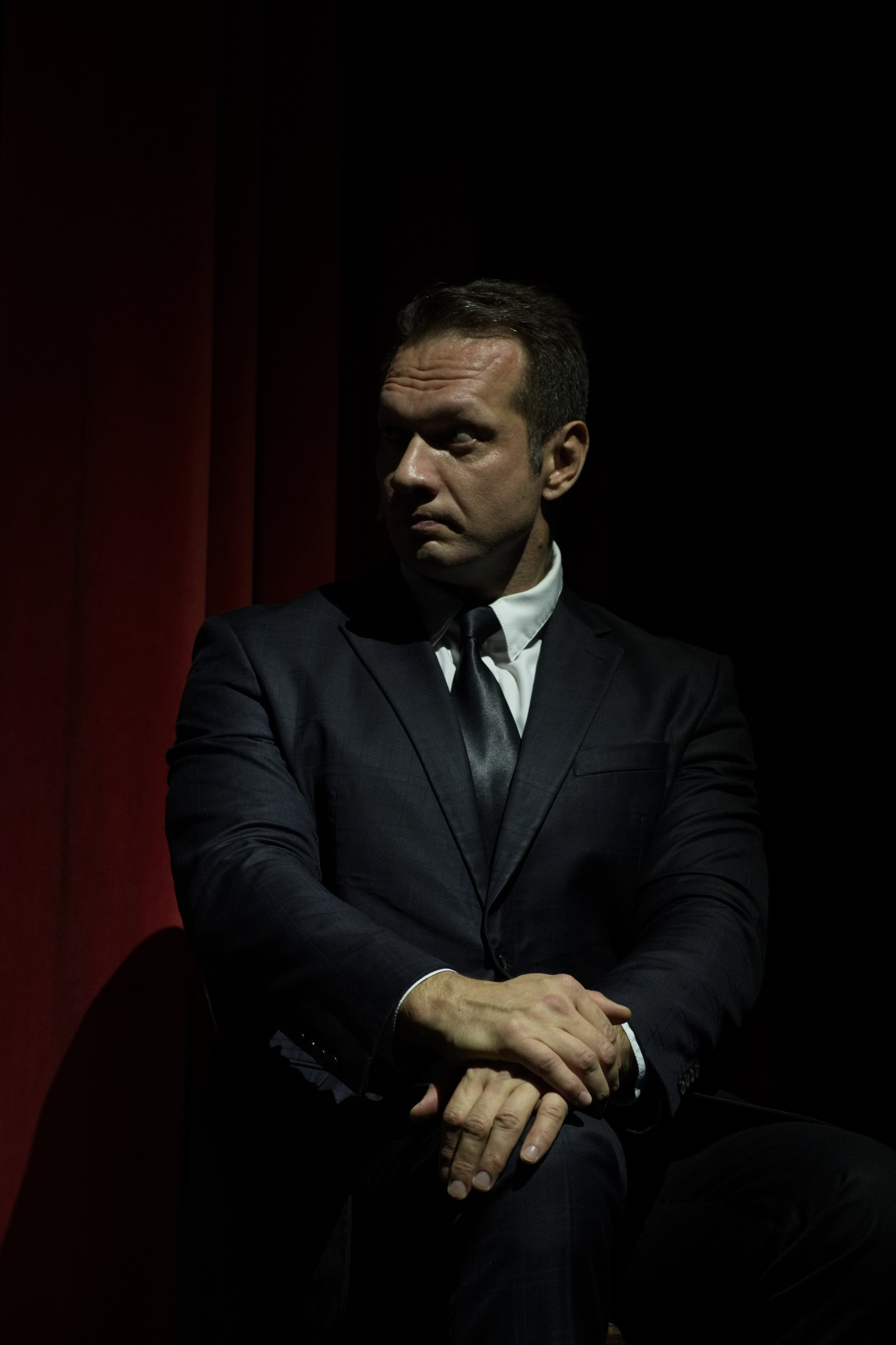 Театр И-Он, Мюнхгаузен. Семейный и детский фотограф Антон Зорин