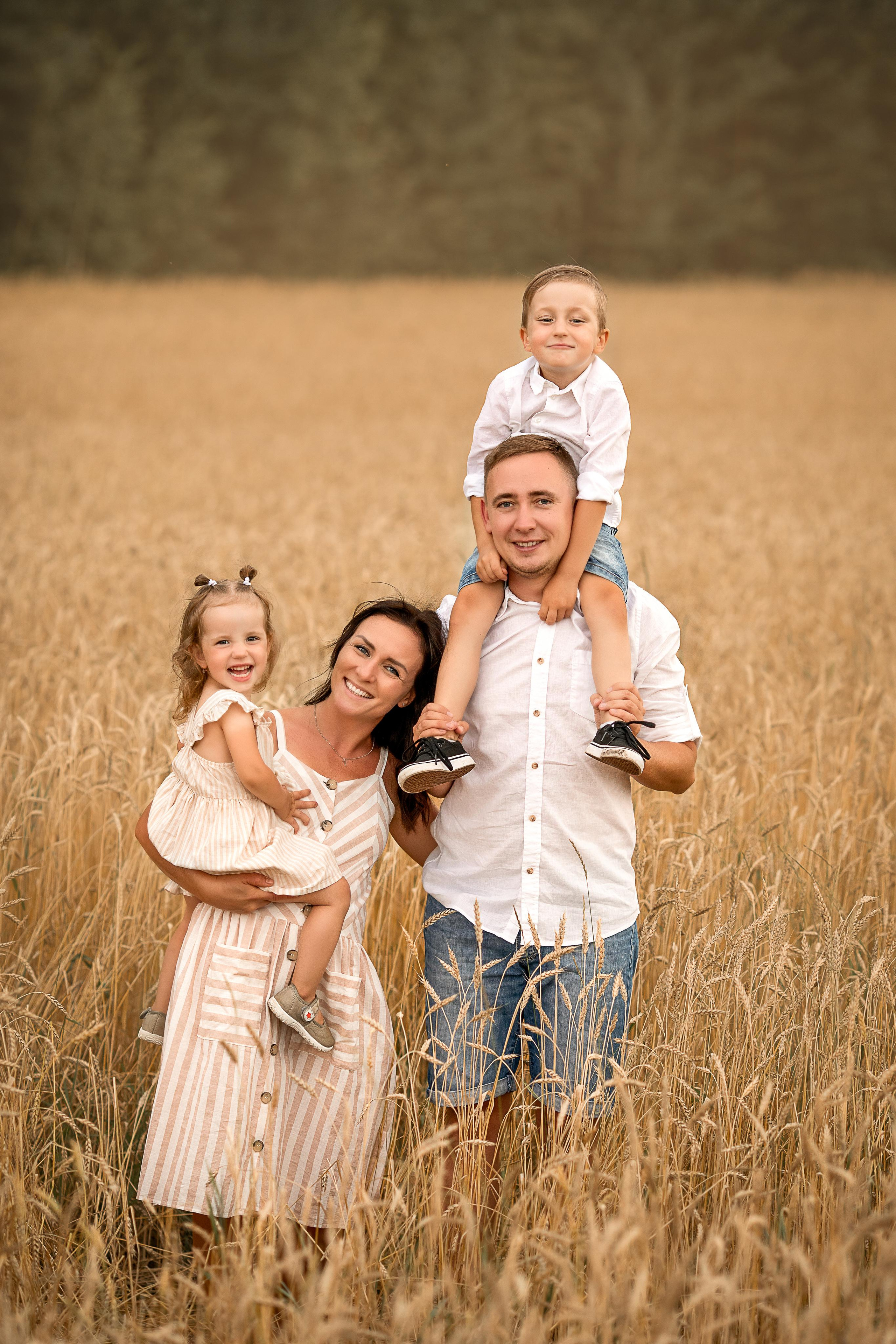 Золото полей. Детский и семейный фотограф в Красноярске Елена Коровкина