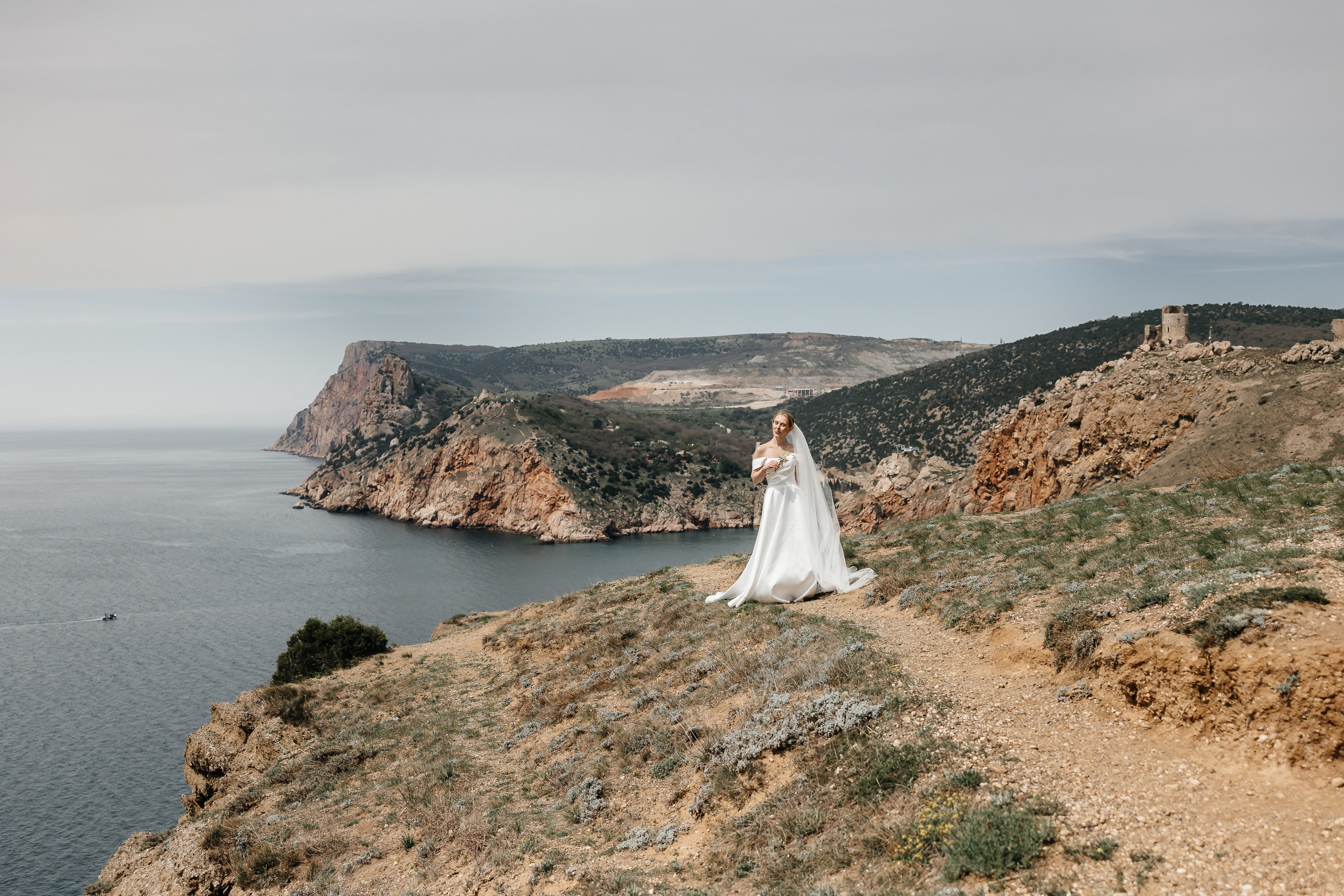 Анонс свадьбы Алены и Алексея. Весенняя Балаклава и Ливадийский дворец. Свадебный фотограф в Крыму и Севастополе Ольга Баскакова
