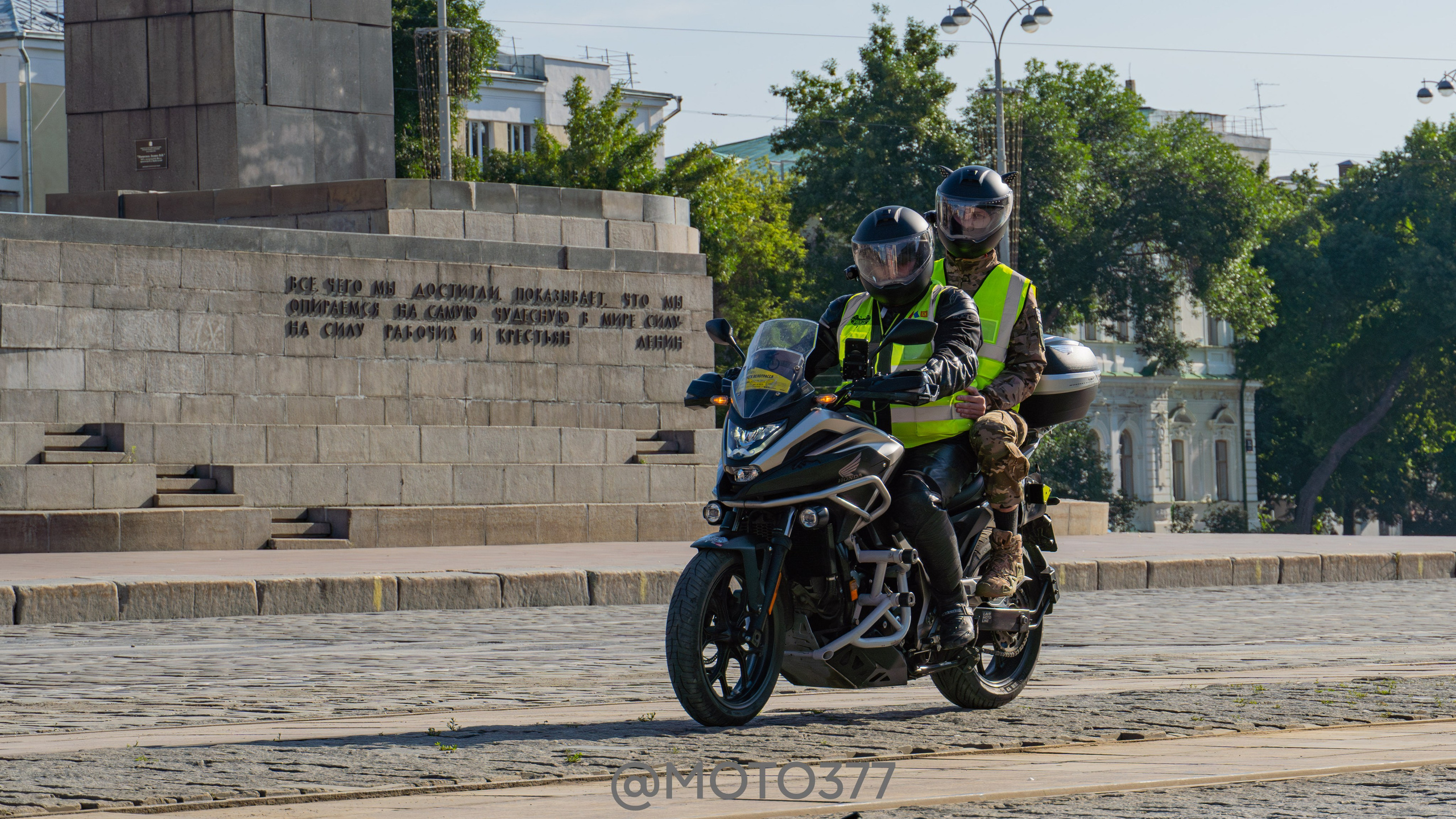 IRONSTAR Ekat 2025. Moto377