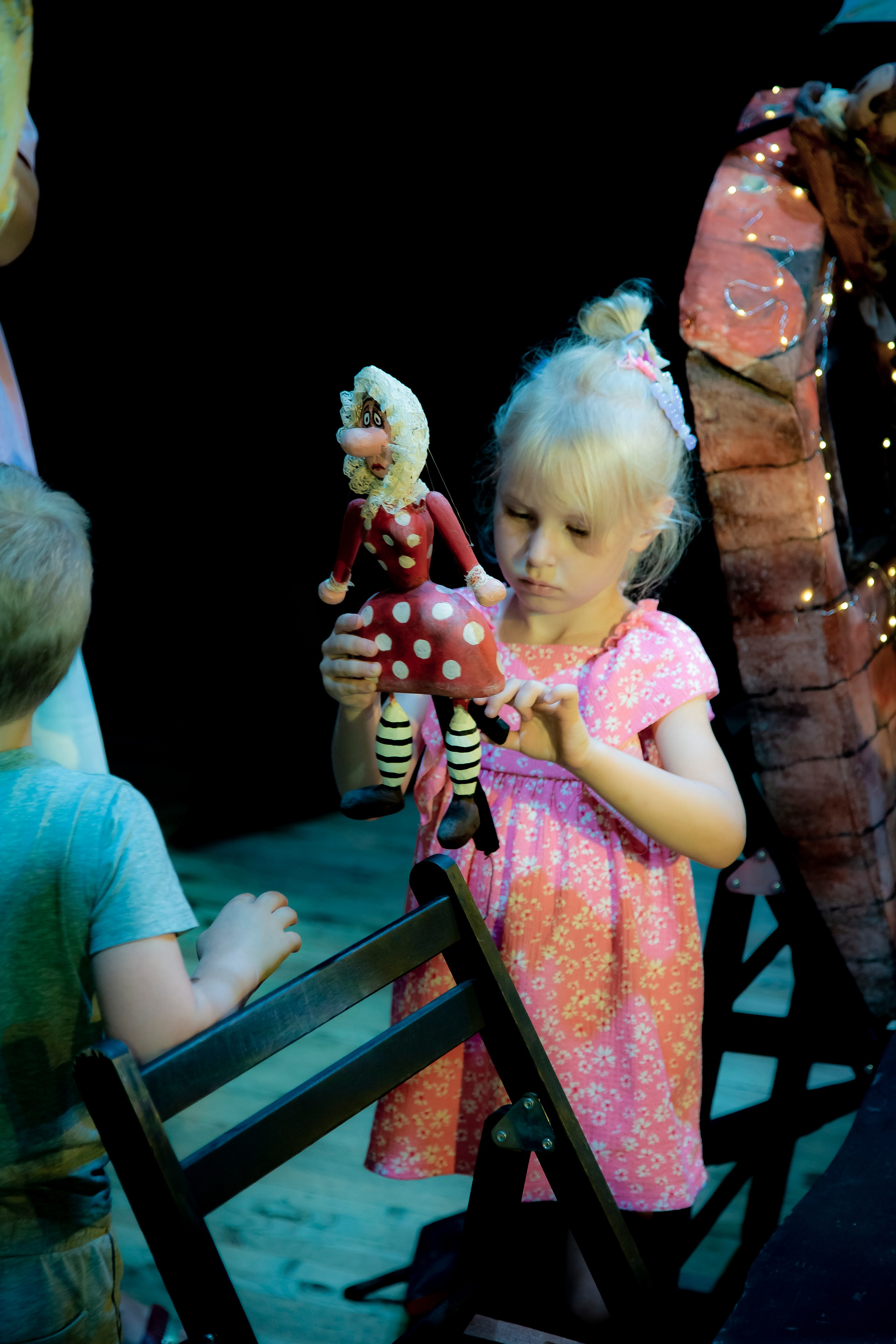 Человек с луны — спектакль кукольного театр Саквояж. Фотограф в Сочи Юрий Шептаев