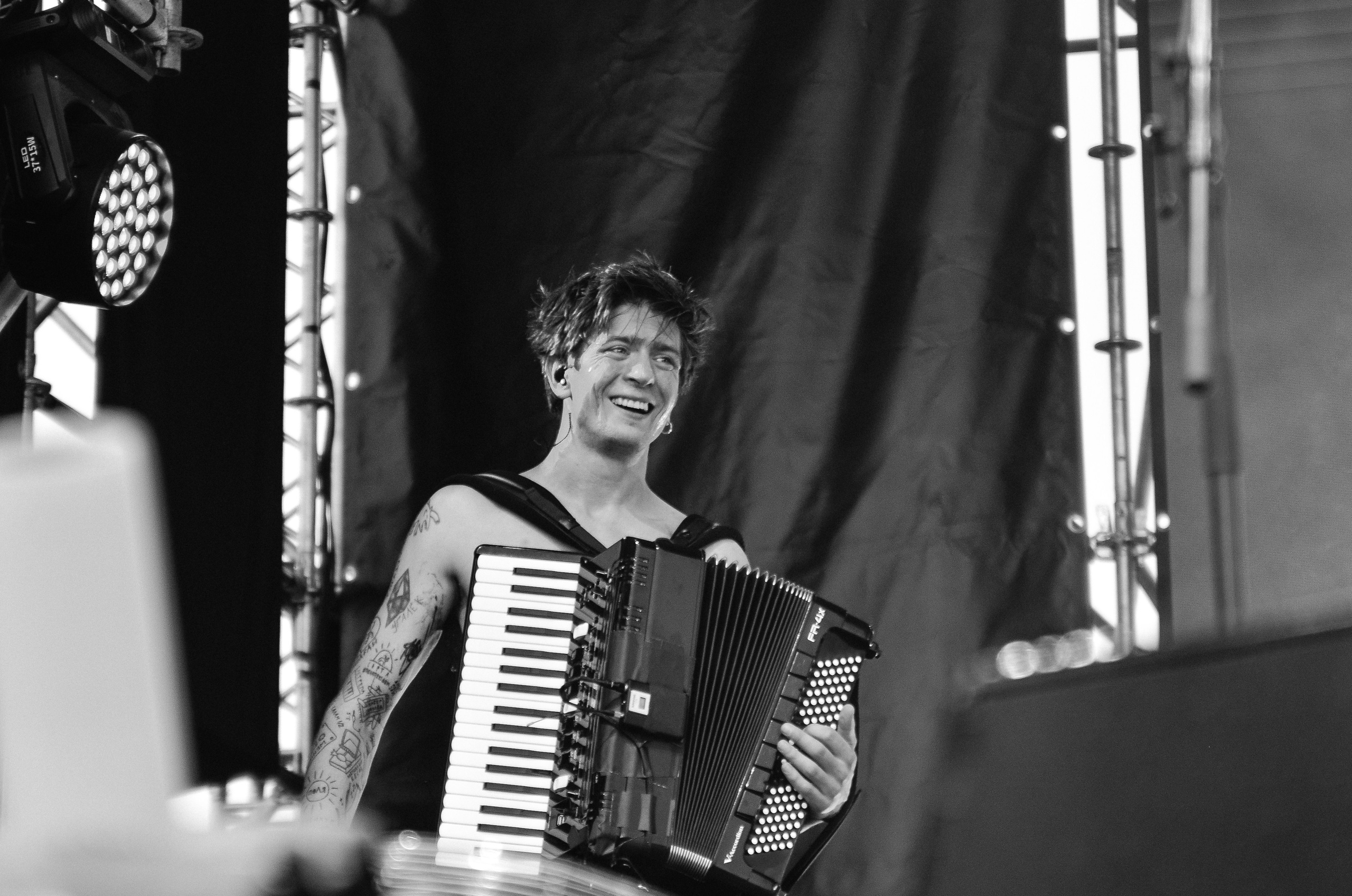 Концерт The Hatters на фестивале «Грань» в Барнауле. Денисова Аля — фотограф для парных съемок и индивидуальных историй в Барнауле