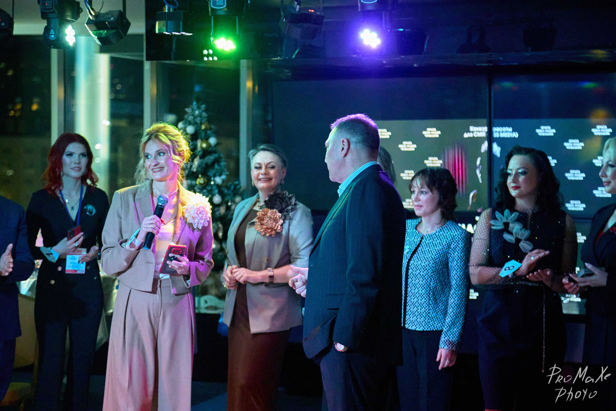 Зал КРАСА МАСС-МЕДИА ЧУВАШИИ. Владимир Суздалов (ProMaXe) — Портретный фотограф, тематические фотосессии в Чебоксарах