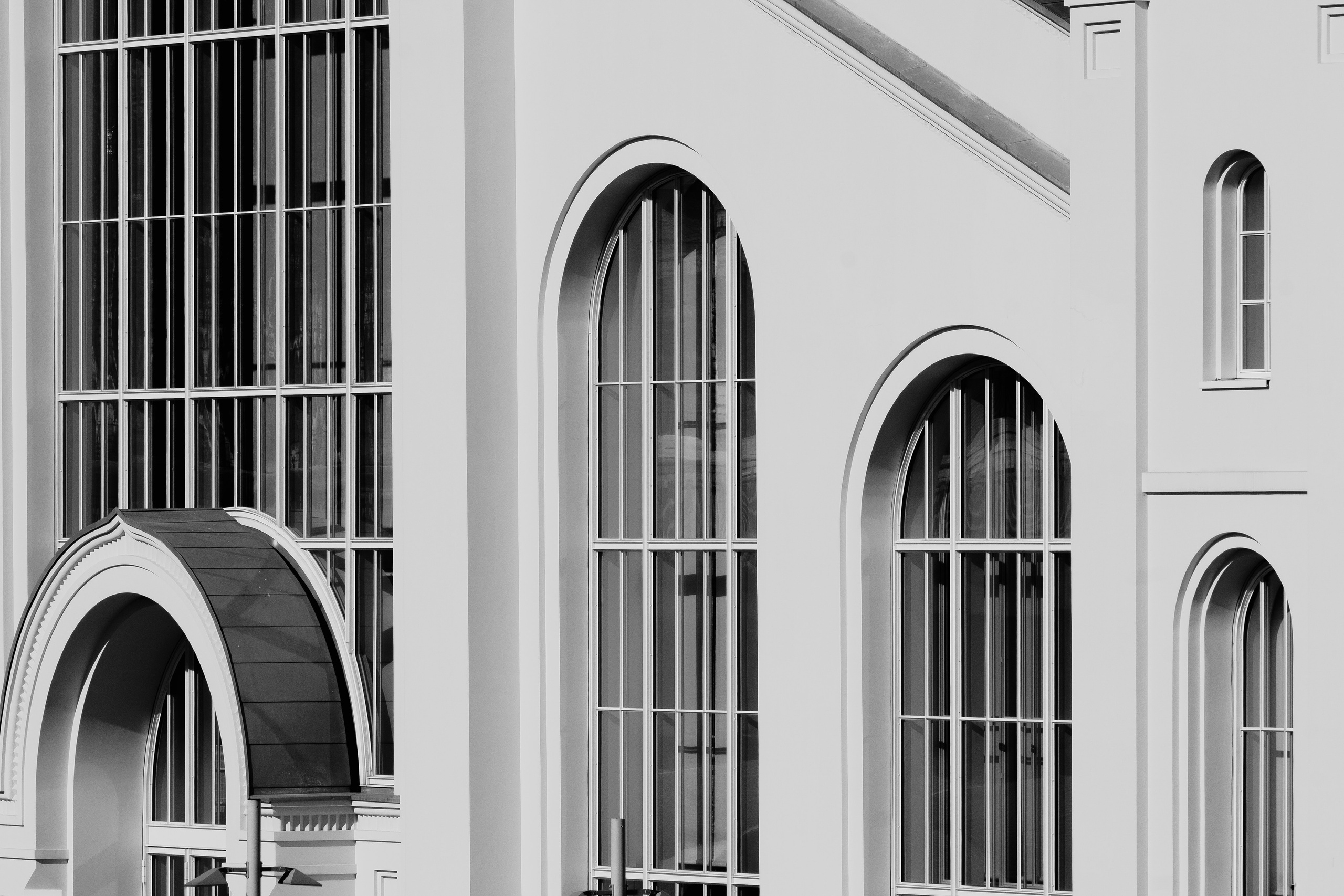 АРХМОСКВА 2024 — ГОРОДСКИЕ ФАКТУРЫ. @tomrus: Рустам Шагиморданов — фотограф