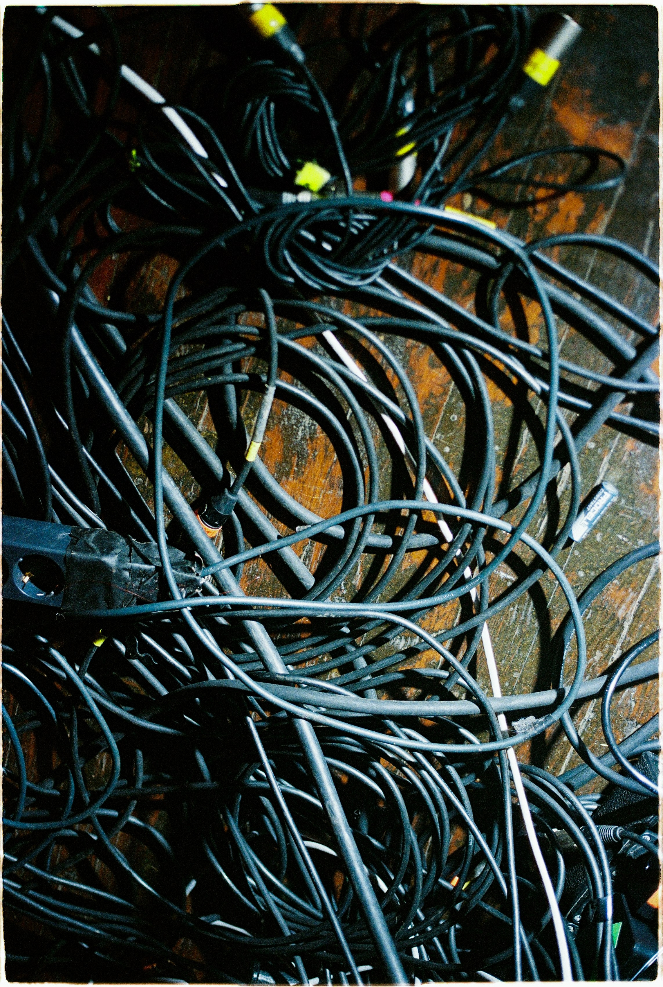 Mirele дк кристалл 2025. Илья Симонов фотограф москва