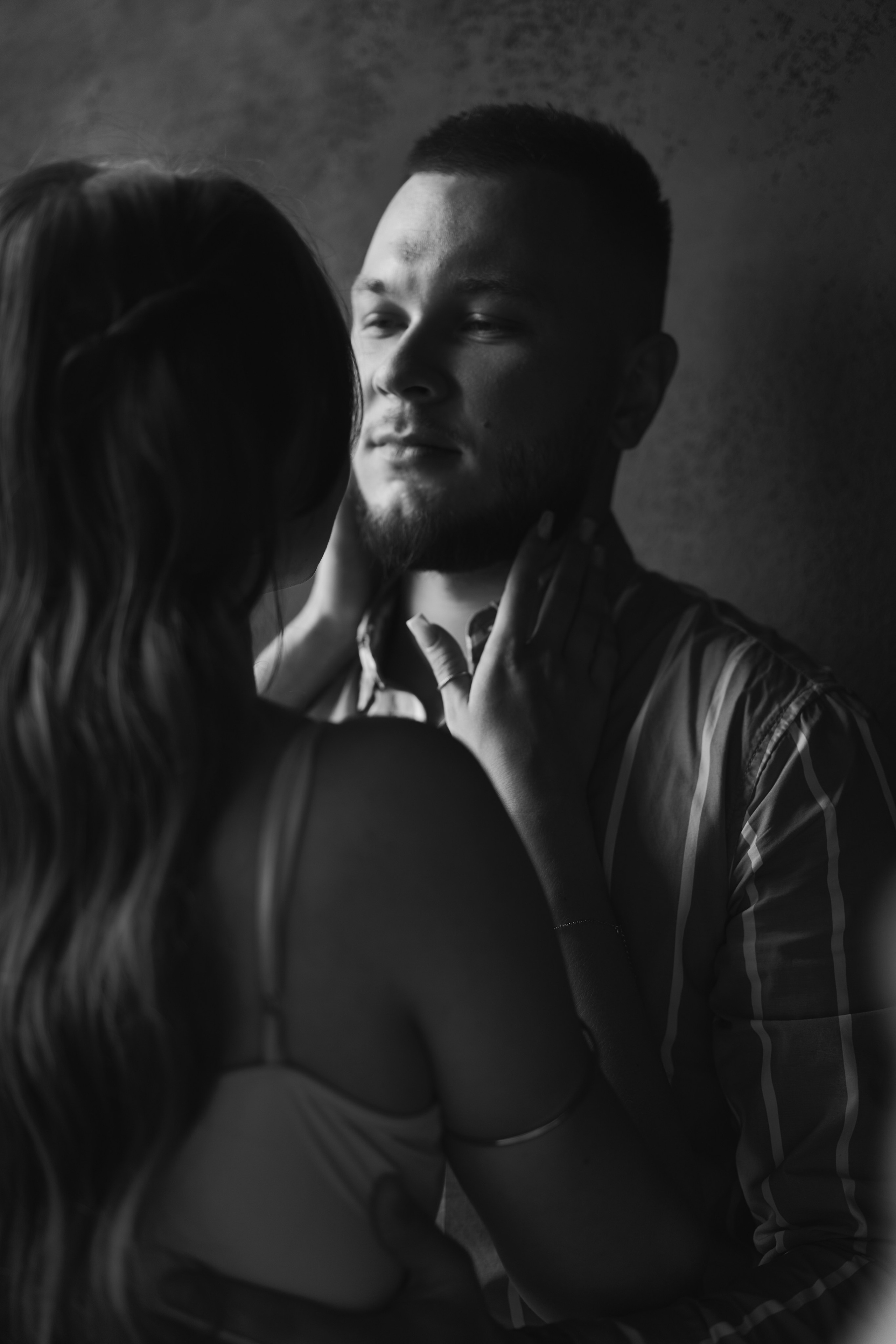 Фотосессия влюбленные в студии. Фотограф Екатеринбург Кокшарова Александра