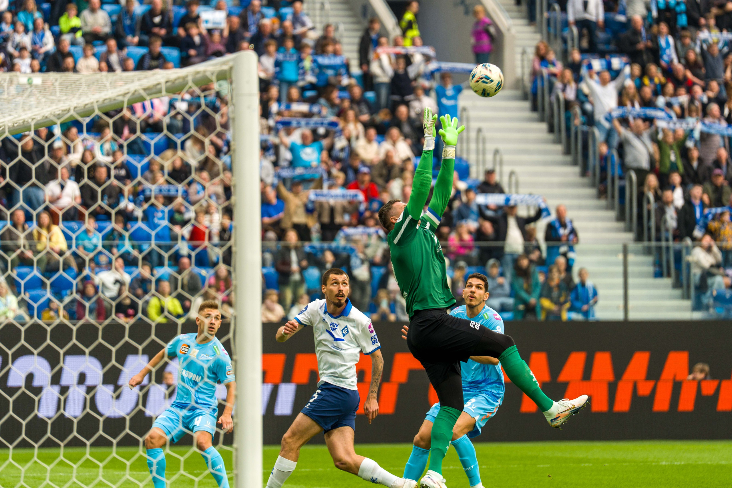 Зенит — Крылья Советов: фотогалерея матча 23-го тура МИР РПЛ на Газпром Арене | Антон Гауф. Спортивный фотограф в Санкт-Петербурге | Антон Гауф
