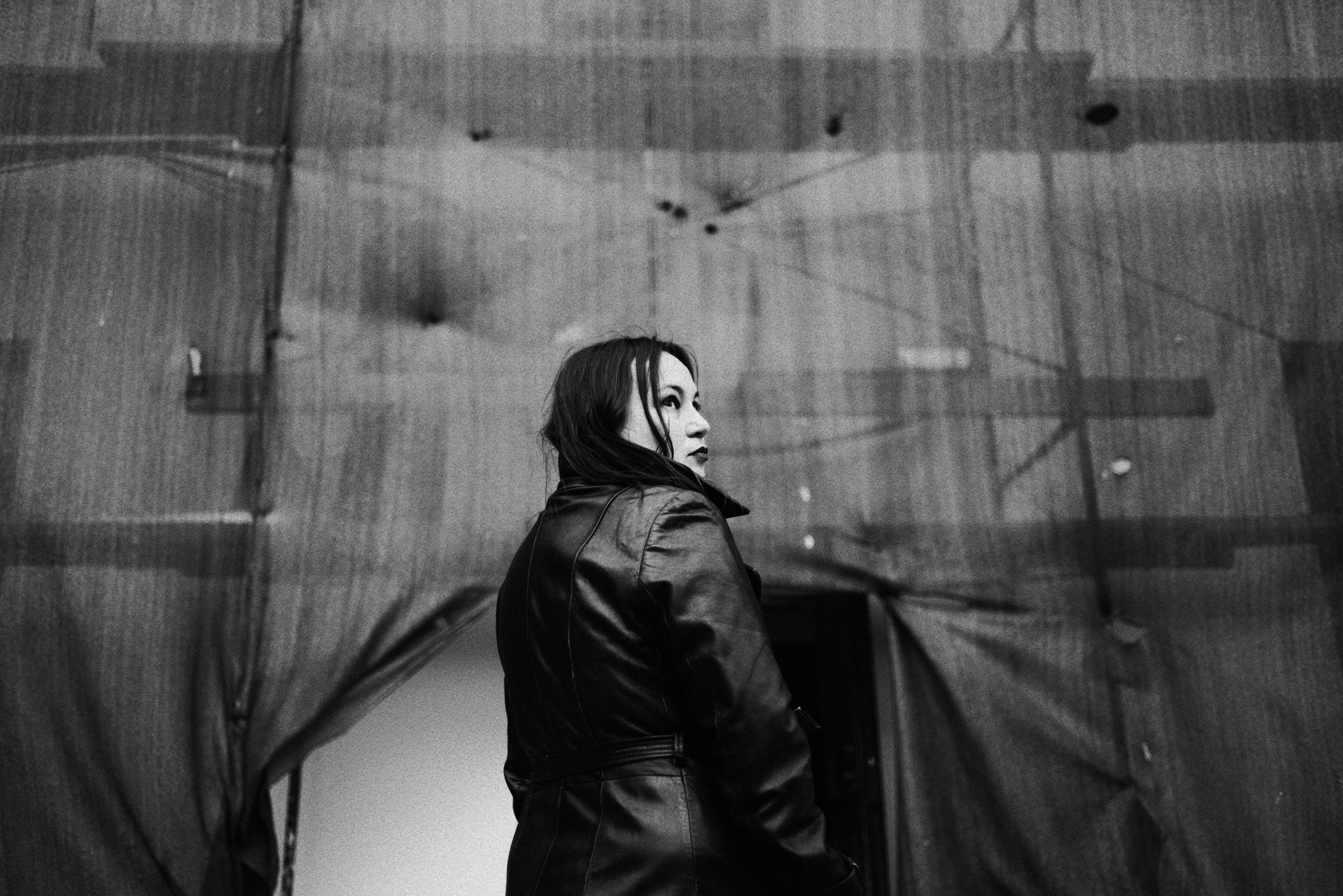 Прогулочная фотосессия в центре Тюмени. Фотограф Дарья Мустафина, Тюмень