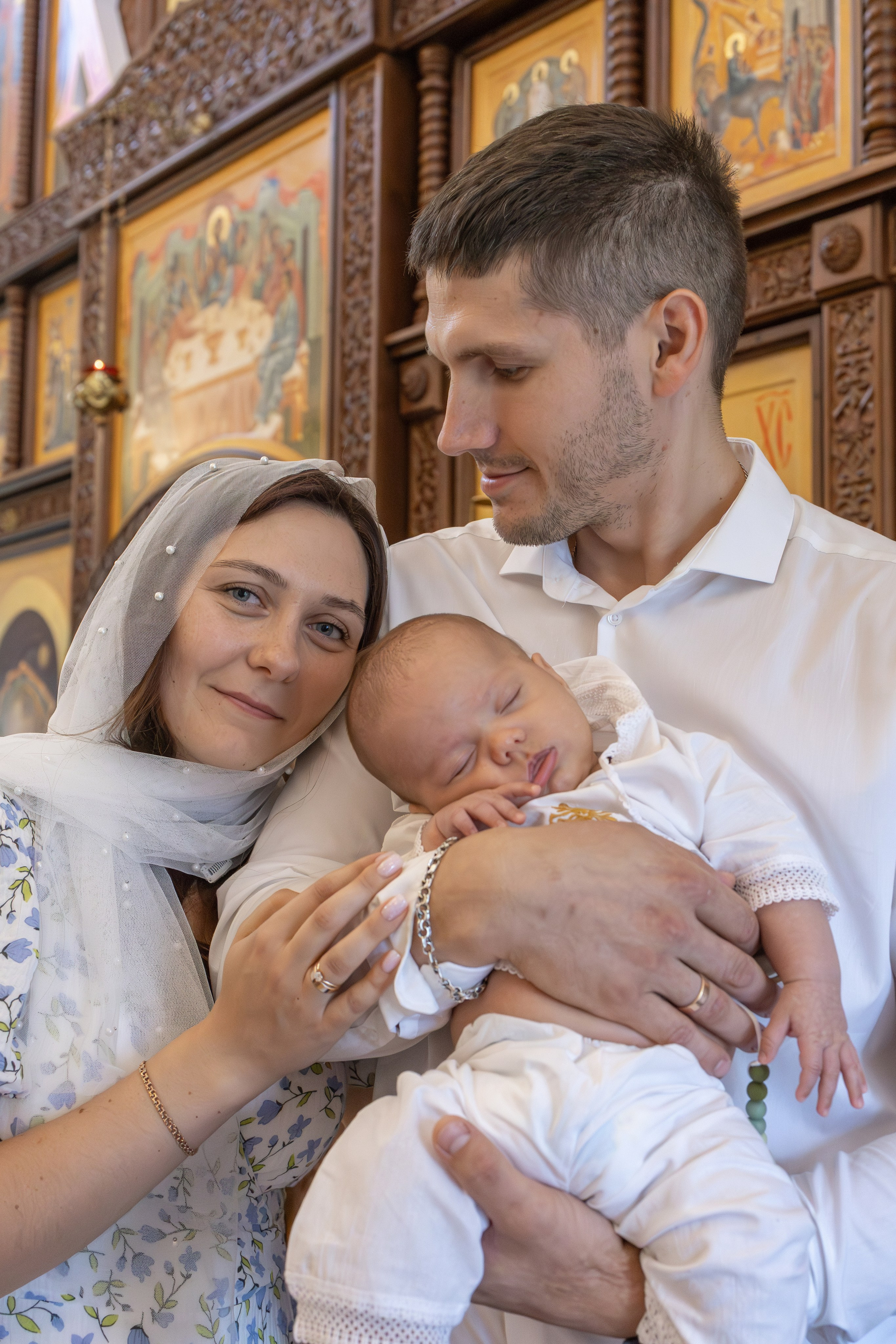 Таинство Крещения Степана в храме Воскресения Христова, с. Трубино (Калужская обл.). Надежда Стар семейный и церковный фотограф в Жукове и Калужской области