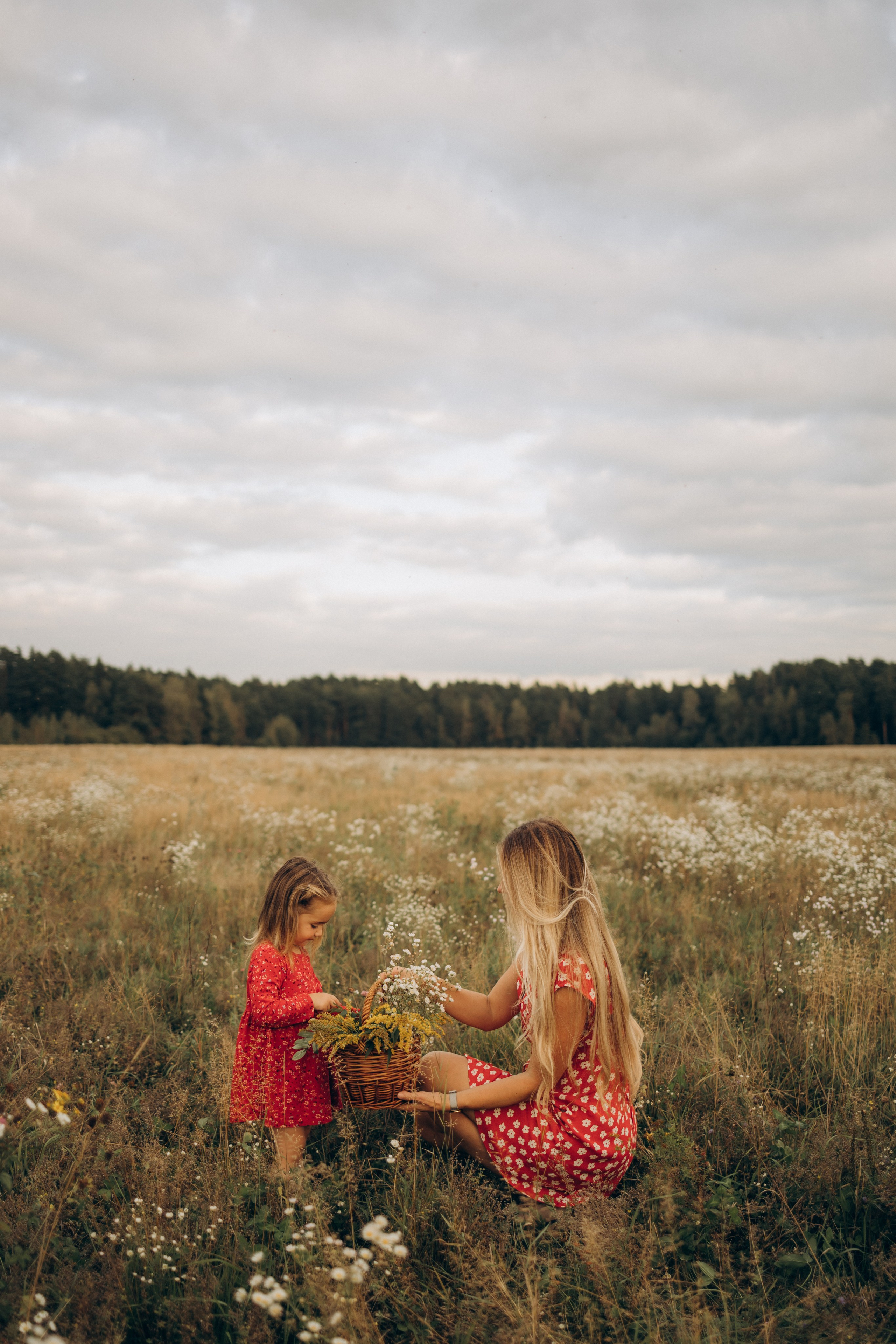 Мама и дочка (5.09.2025) г. Жуков (Калужская обл.). Надежда Стар семейный и церковный фотограф в Жукове и Калужской области