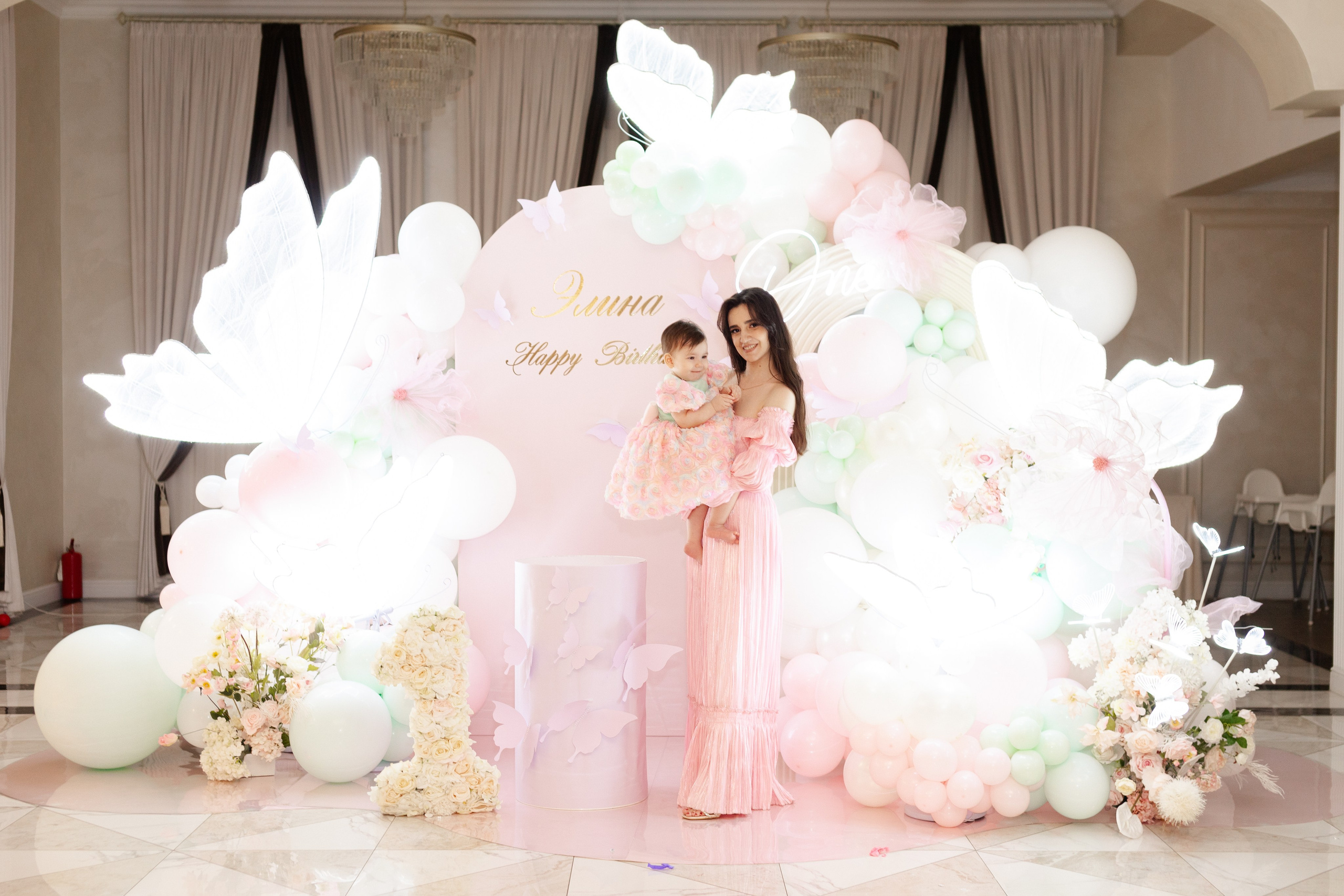 Годик Элине. Фотограф Ростов-на-Дону Свадебный Фотограф в Ростове Ксения Орлова