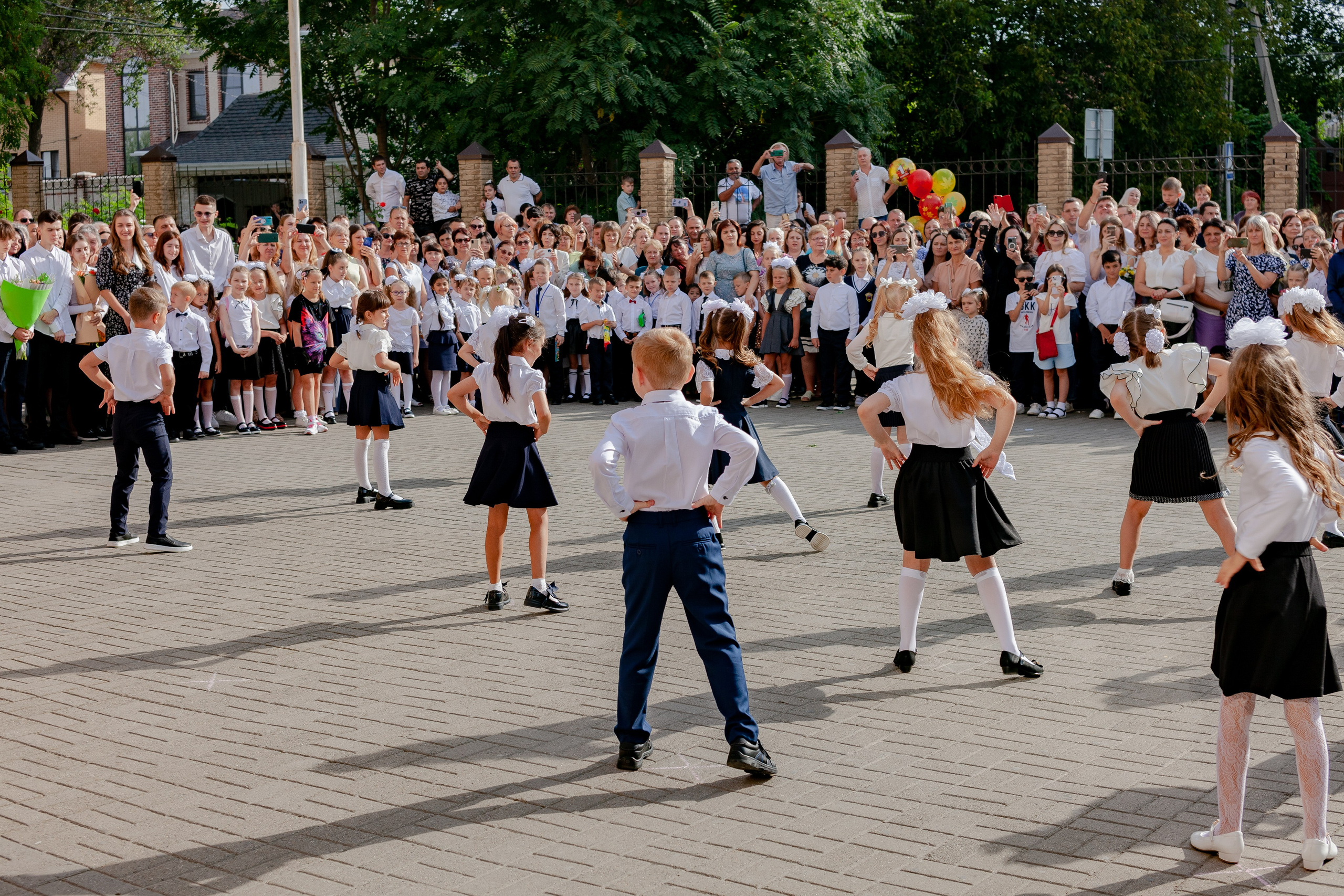 Первый раз в первый класс. Фотограф Ростов-на-Дону Свадебный Фотограф в Ростове Ксения Орлова