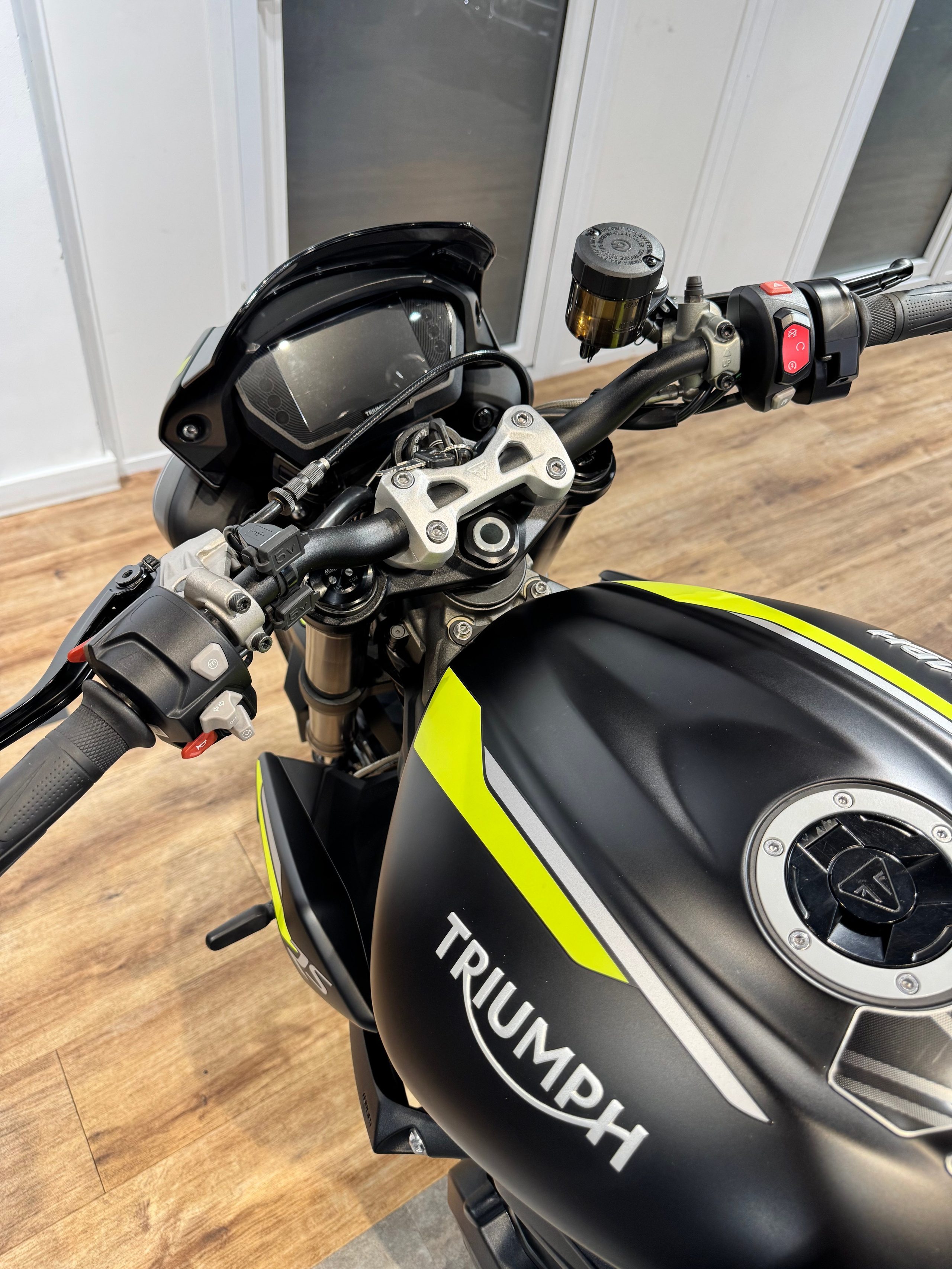 Мотоциклы Harley-Davidson 2021 Triumph Street Triple RS. Hello Davidson, Москва. Только хорошие мотоциклы…