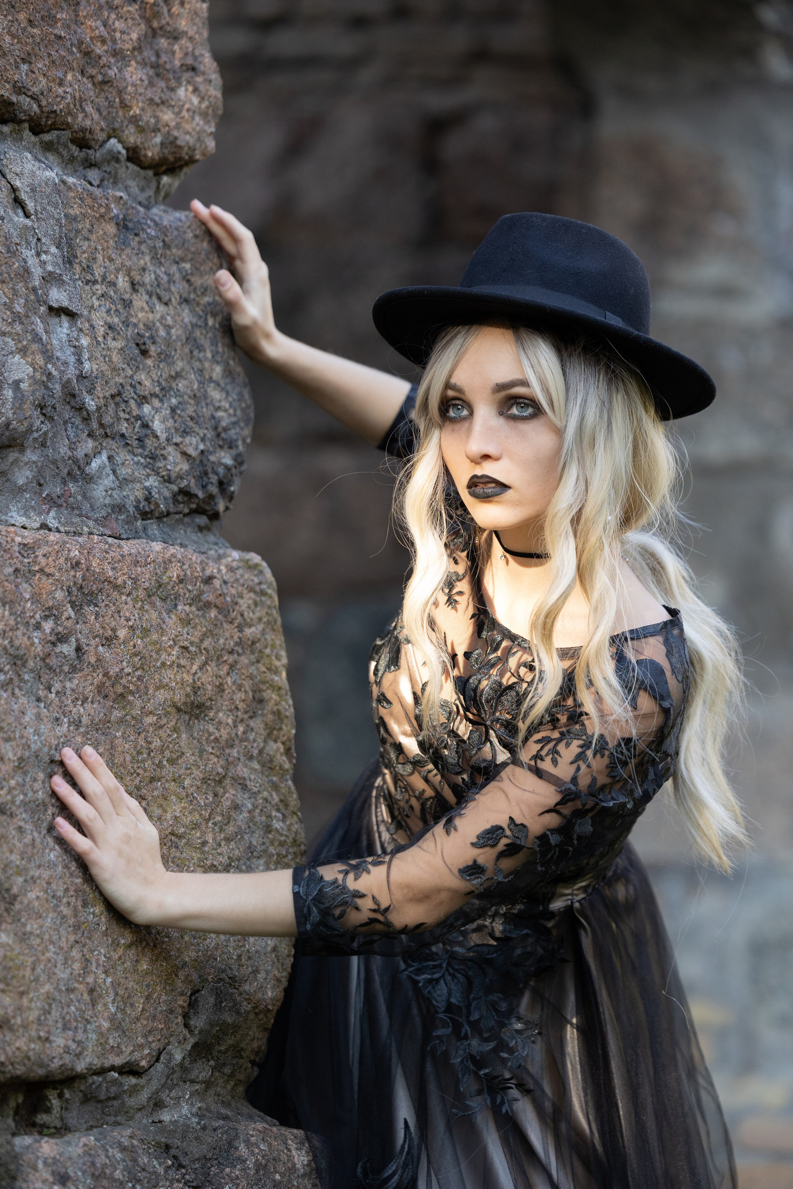 Проект Черная Луна, Хеллоуин. Главная