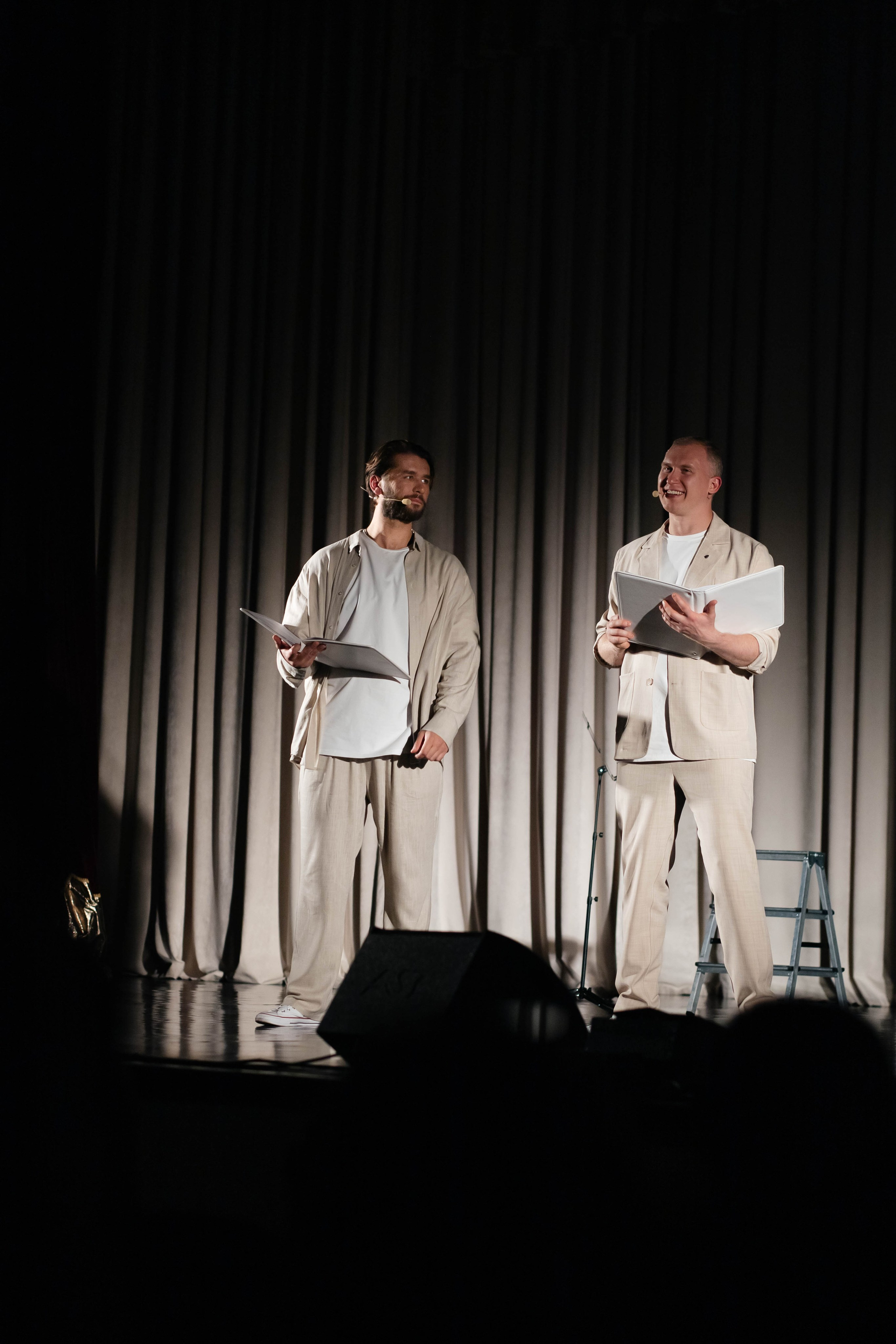 НИТЬЯ " В объятьях неба». Женский фотограф в Оренбурге Ирина Заводчикова