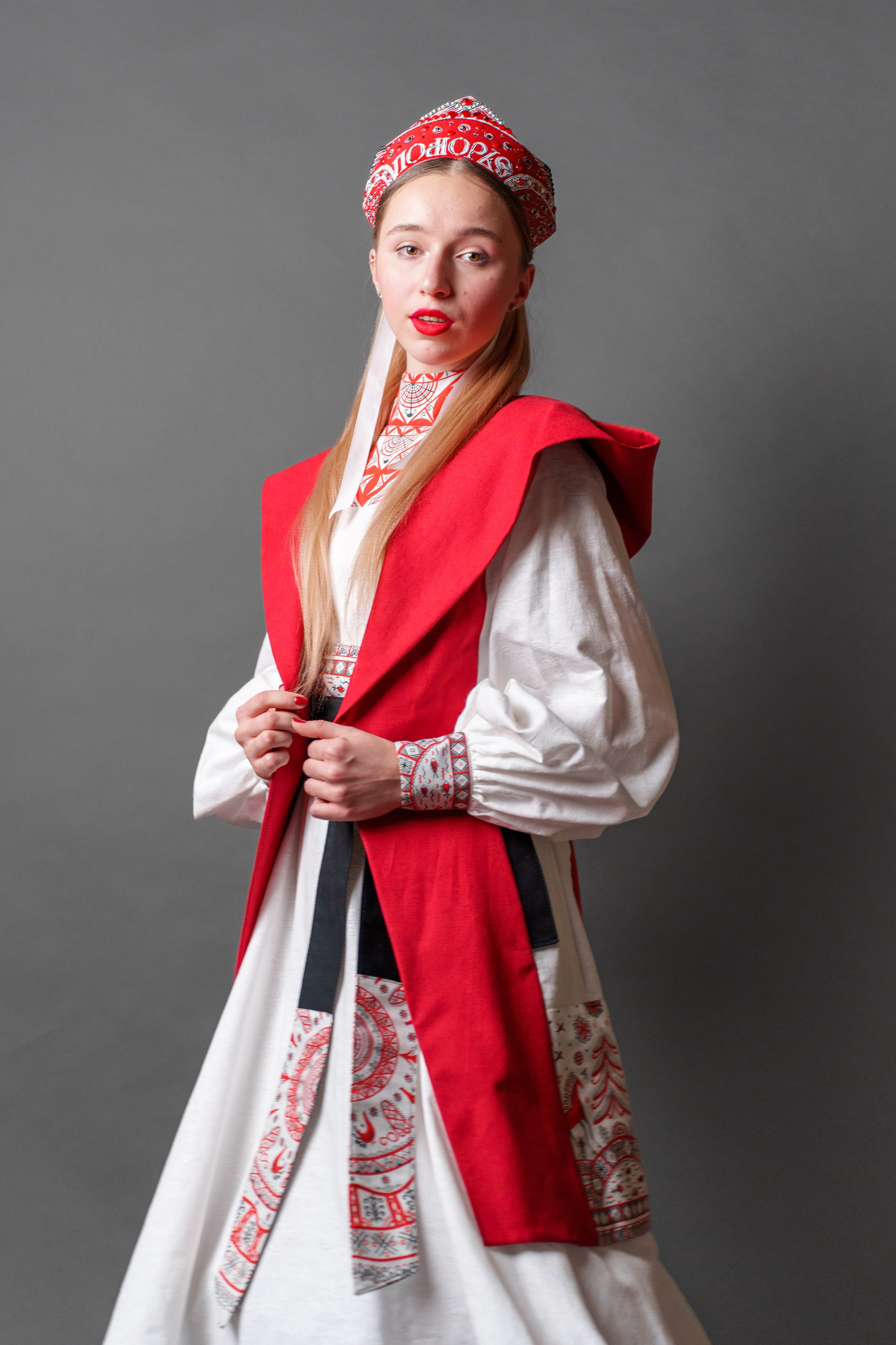 Коллекция одежды Елены Мошкиной «Мезень». Фотограф в Санкт-Петербурге Ибрагимова Алина