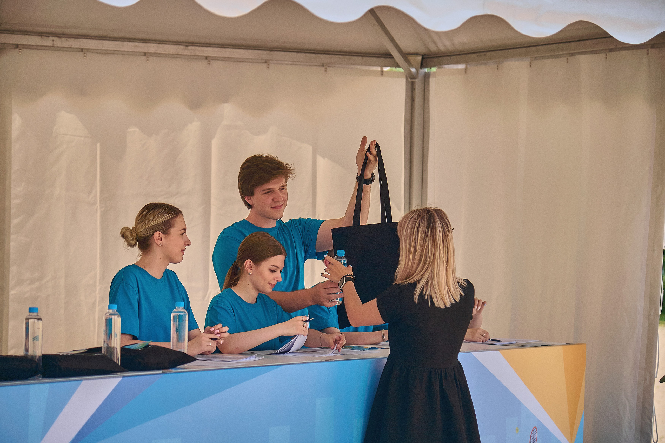 Монолитхолдинг — Емельяновское озеро. Фотограф Яковлев Роман — Красноярск