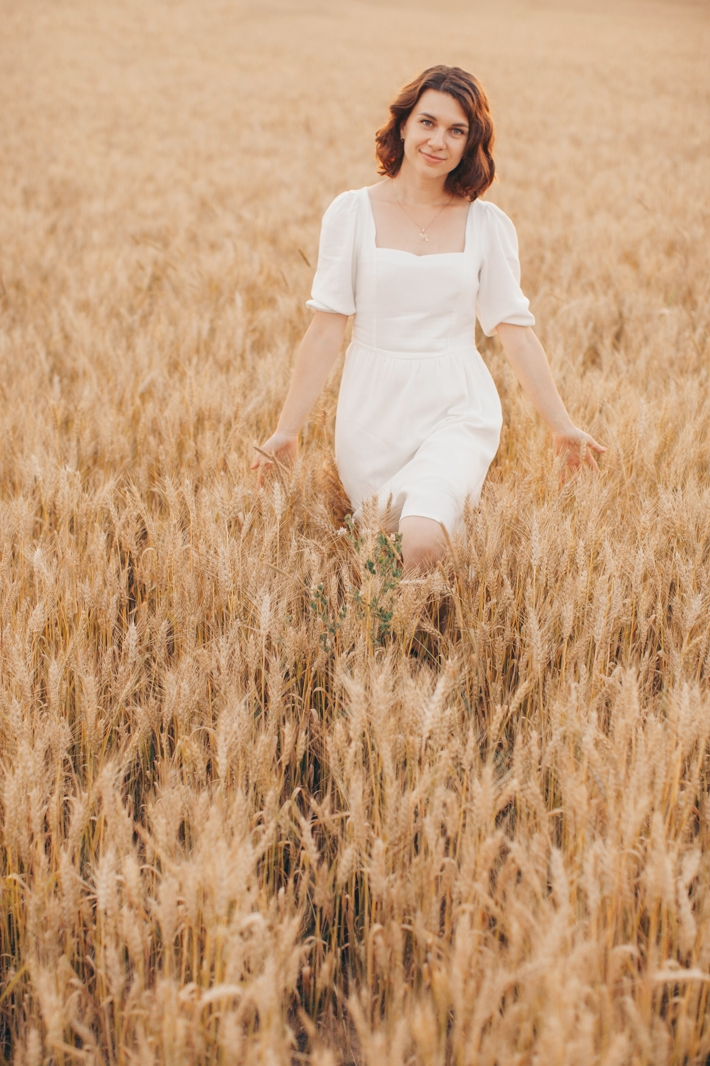 Семейная фотосессия в поле на закате. Фотограф Ольга Ефремова