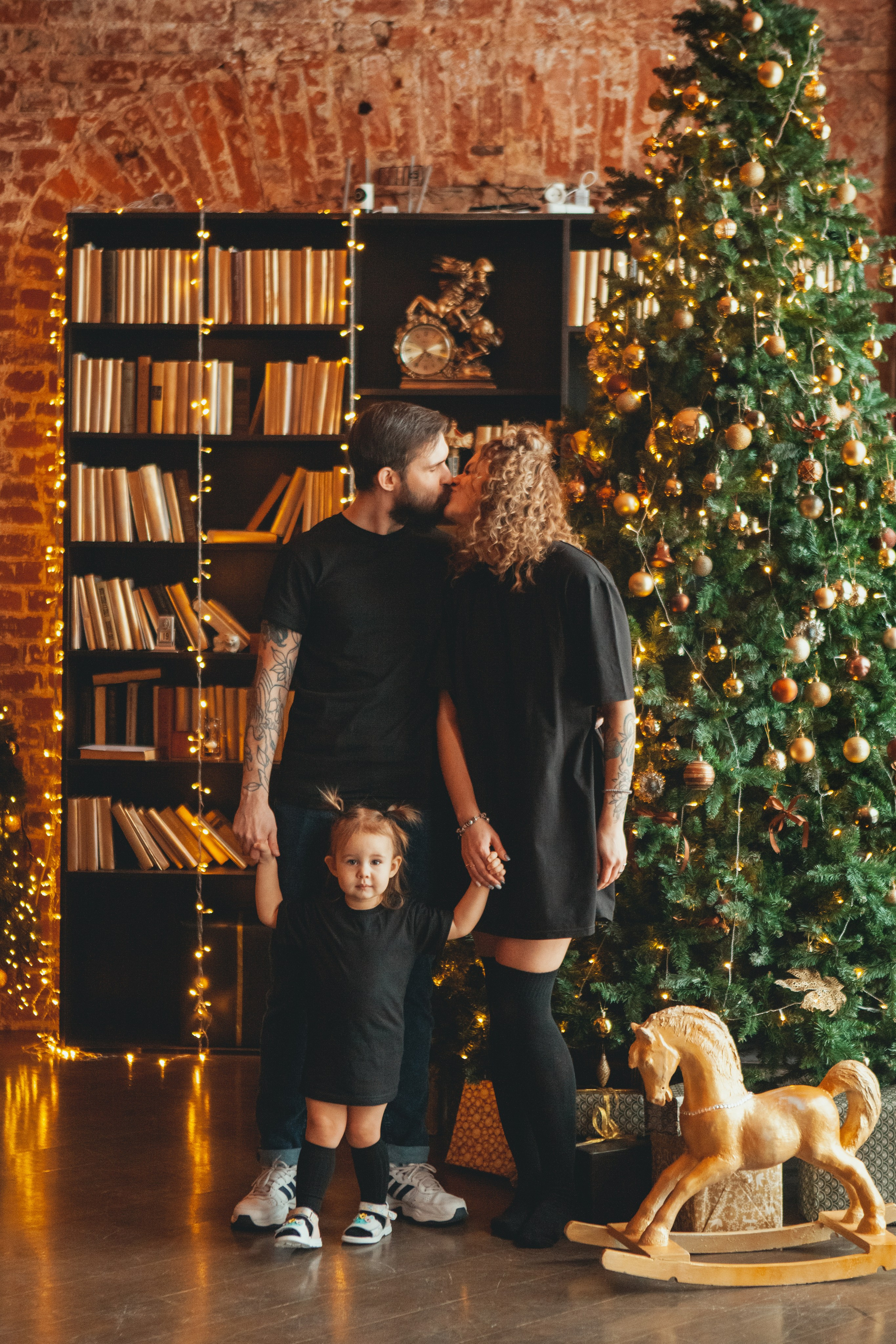 Новогодняя семейная фотосессия в студии. Фотограф Ольга Ефремова