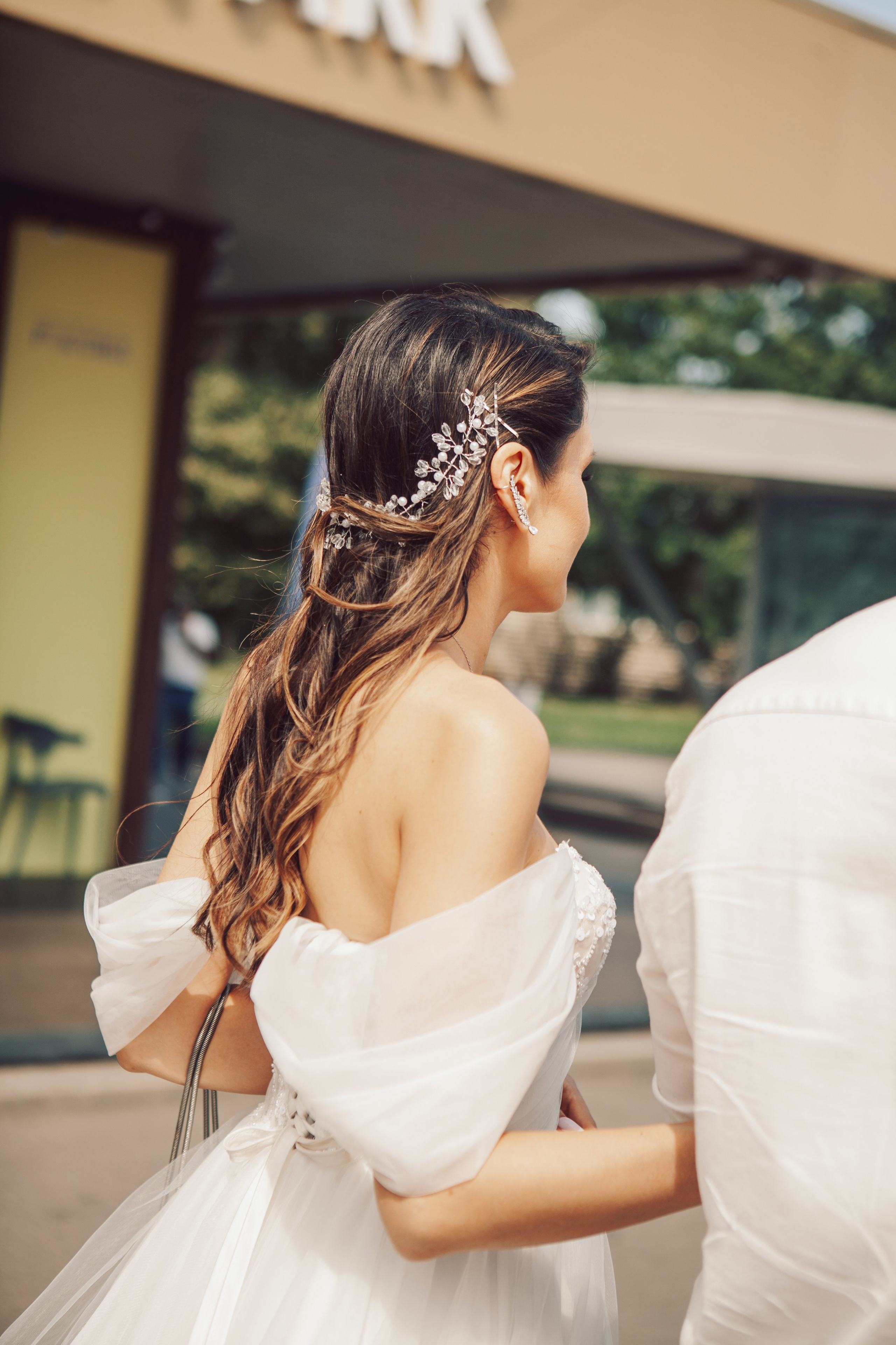 Молодожены в павильоне космонавтики и авиации №34 на вднх и в ресторане московское небо. Фотограф Ольга Ефремова