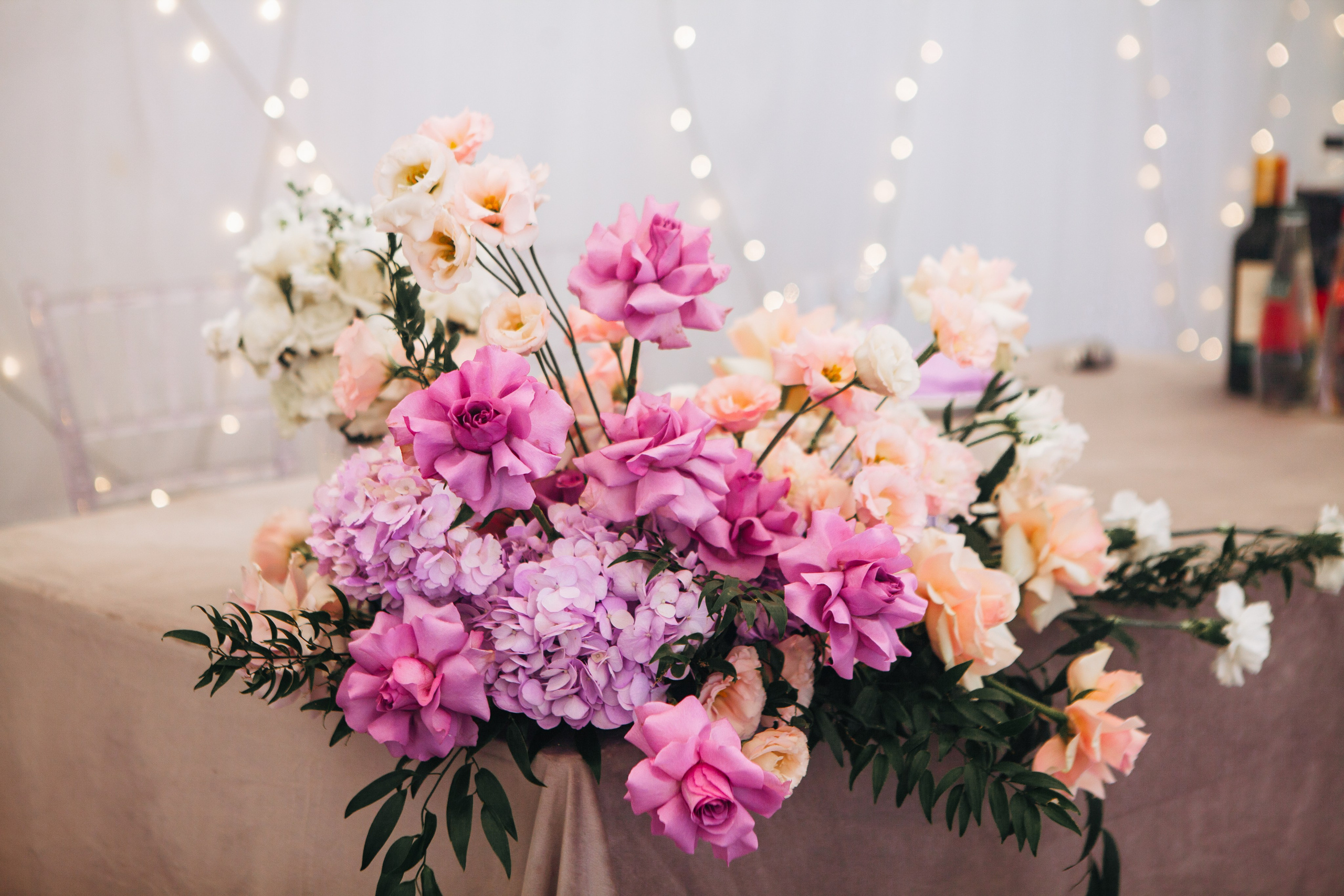 Свадебная фотосессия в отеле hartwell hotel и на патриарших прудах. Фотограф Ольга Ефремова